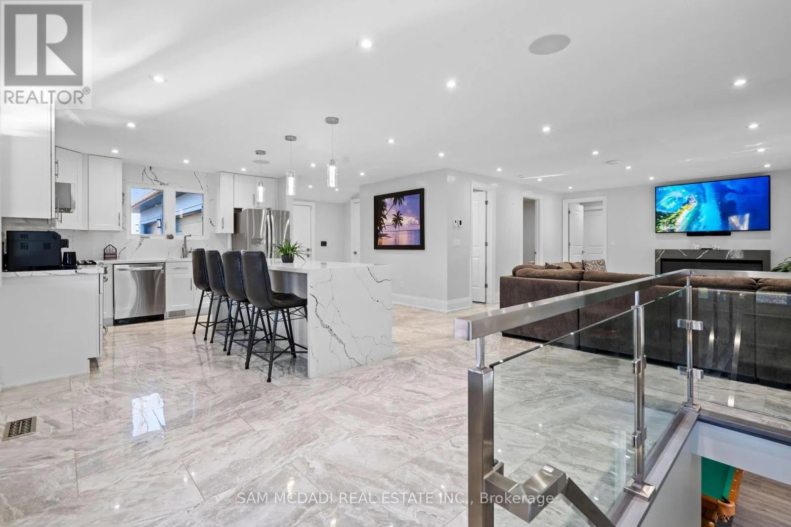 2993 INNISFIL BEACH ROAD