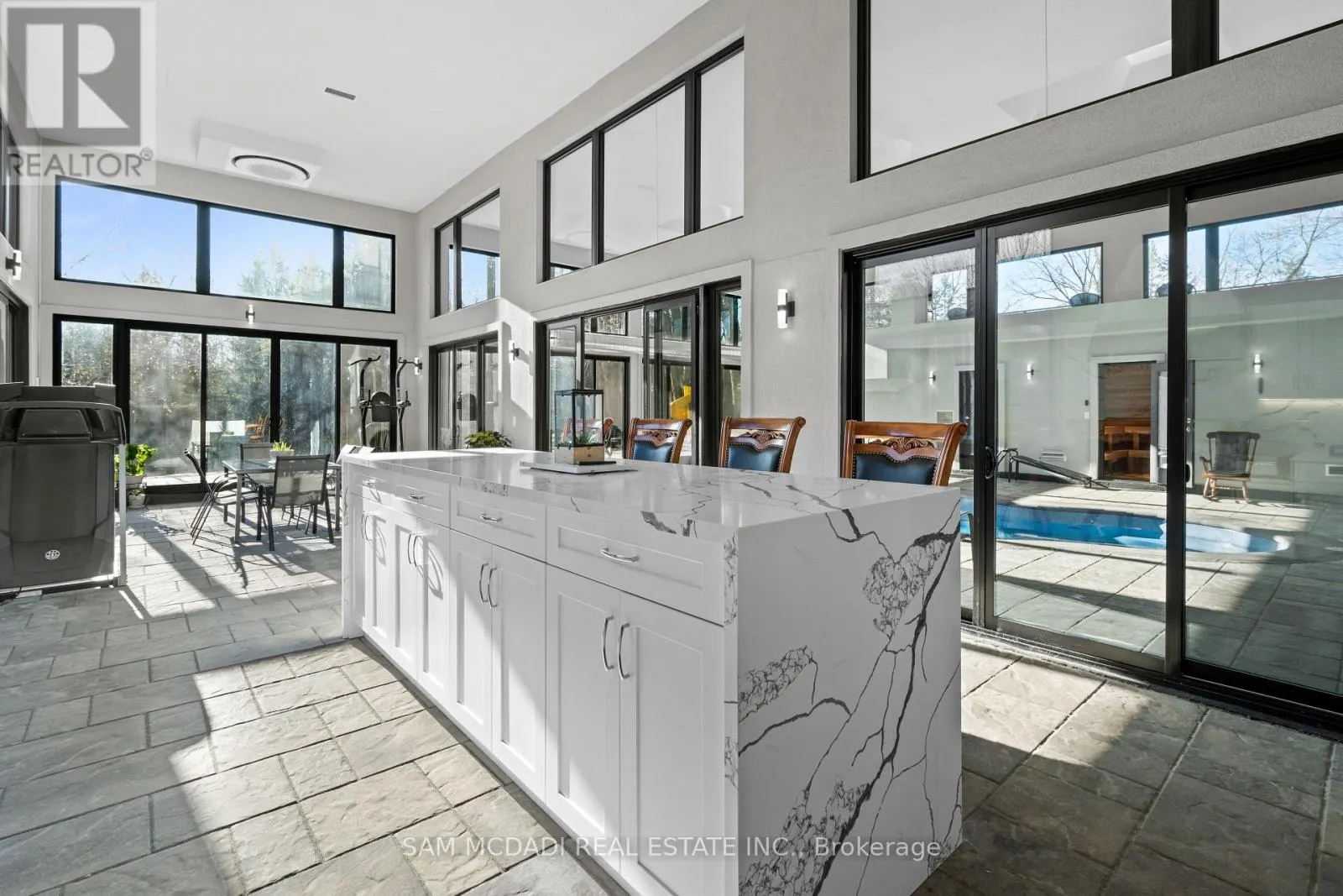 2993 INNISFIL BEACH ROAD