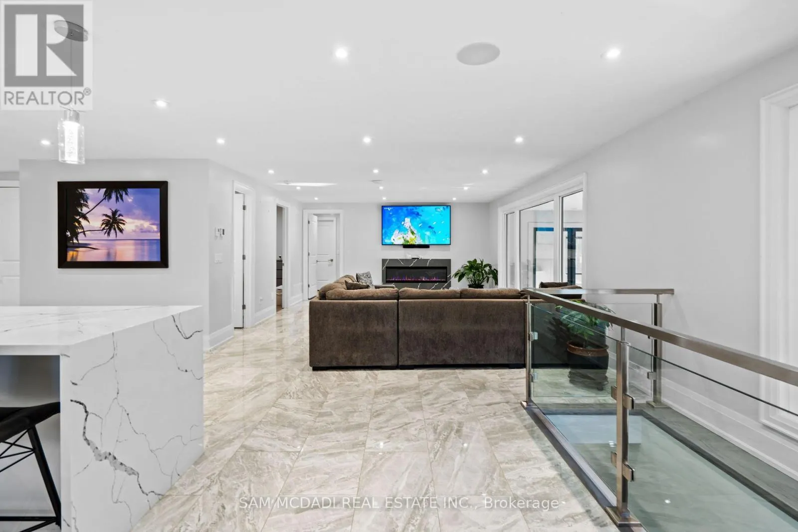 2993 INNISFIL BEACH ROAD