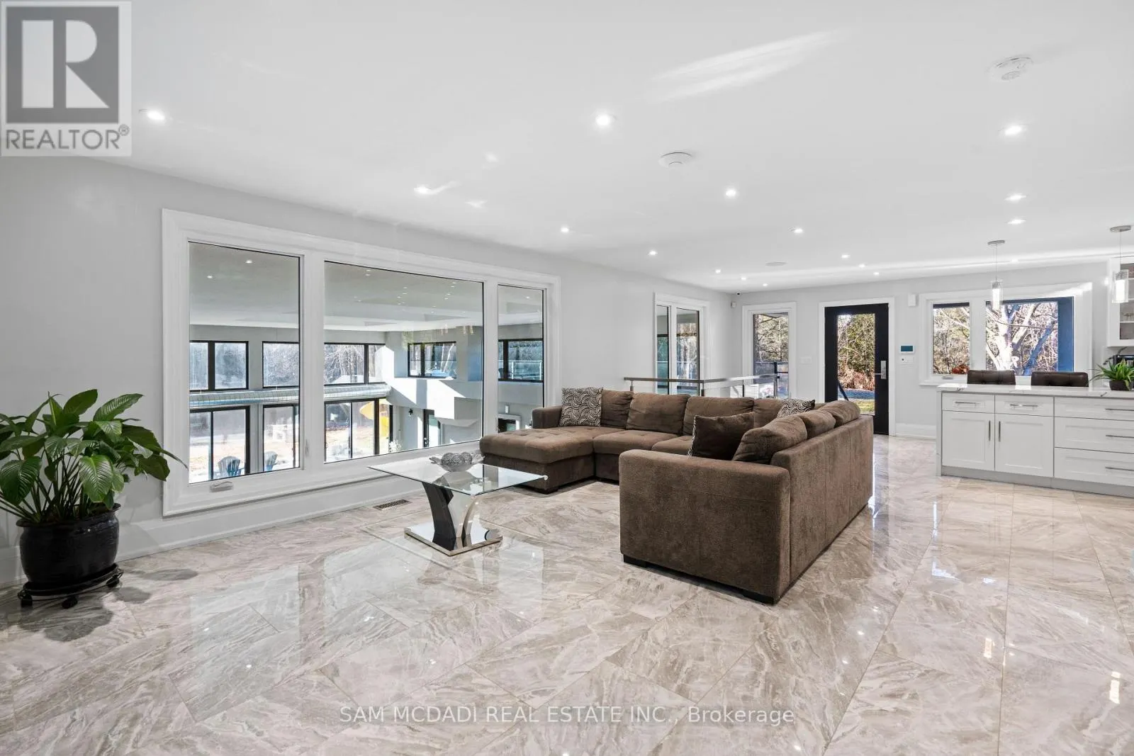 2993 INNISFIL BEACH ROAD