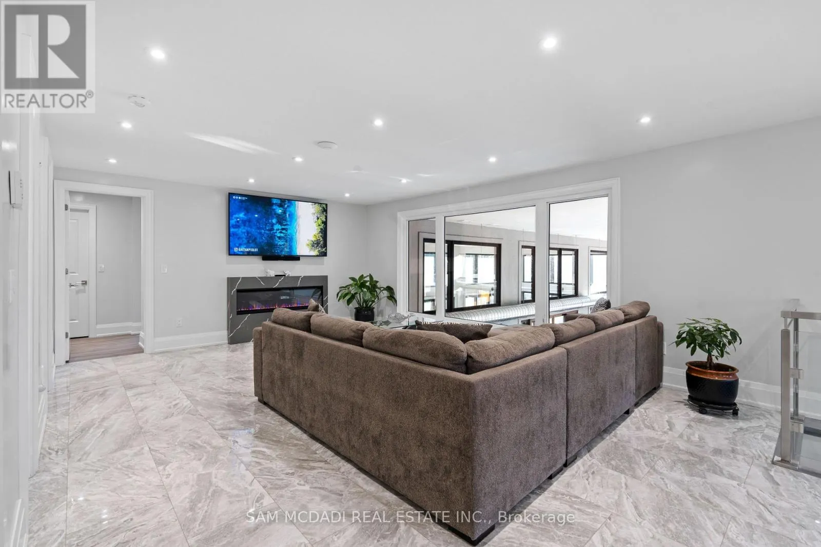 2993 INNISFIL BEACH ROAD