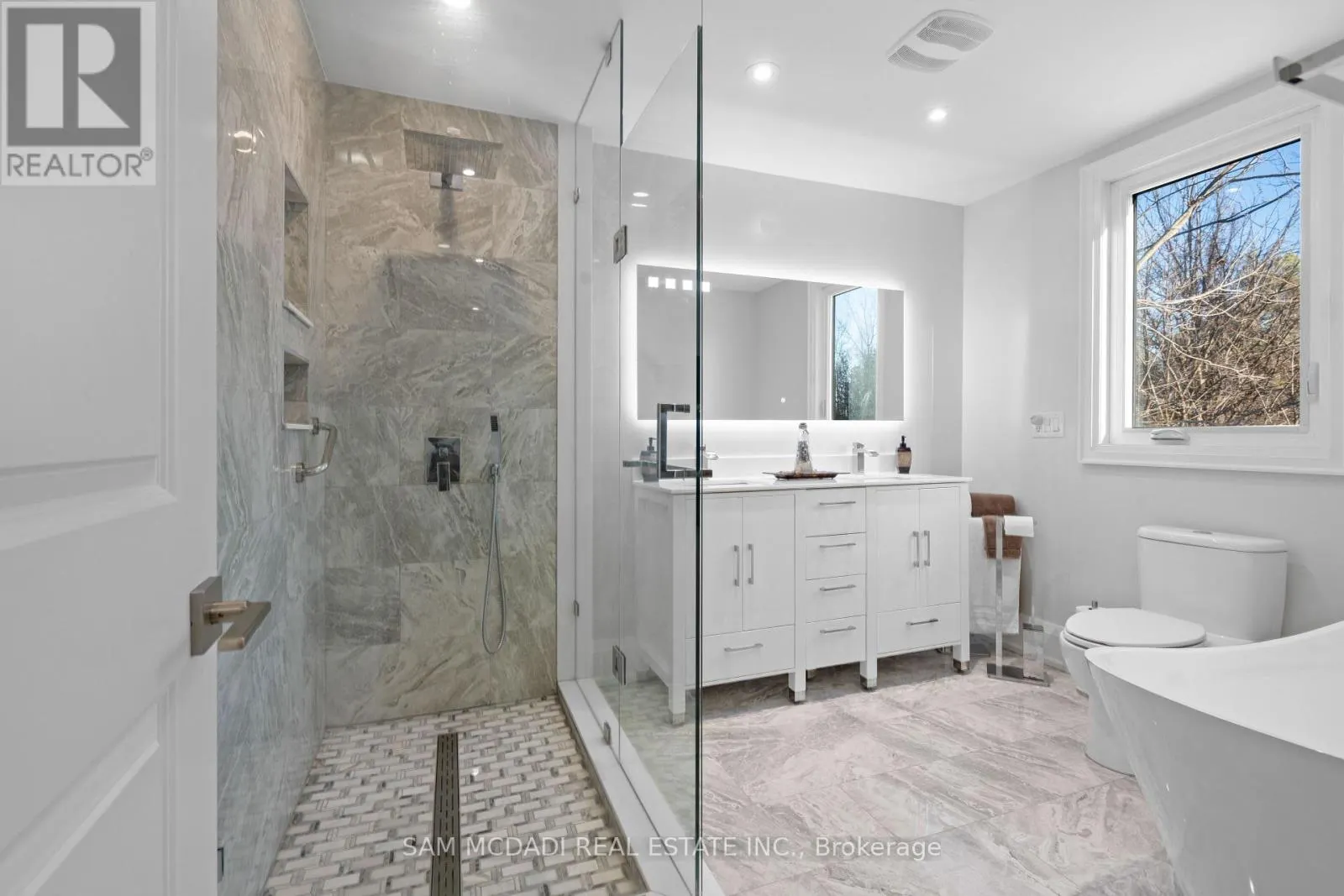 2993 INNISFIL BEACH ROAD