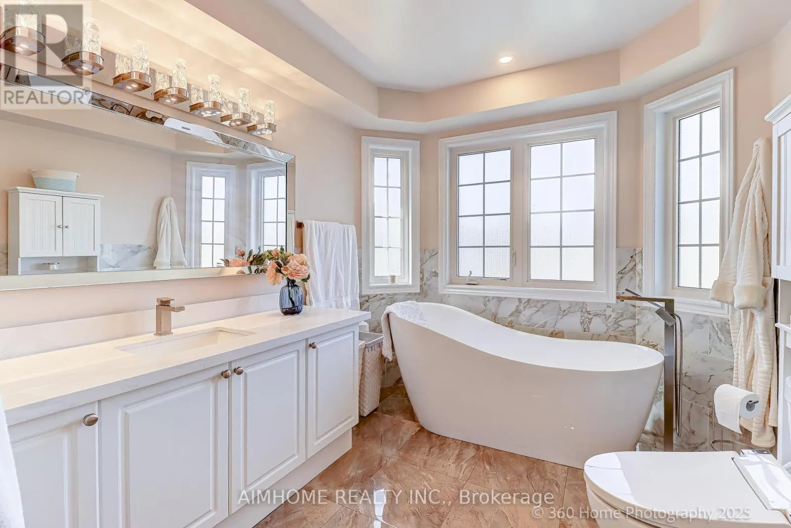 18 SADDLEBROOK DRIVE