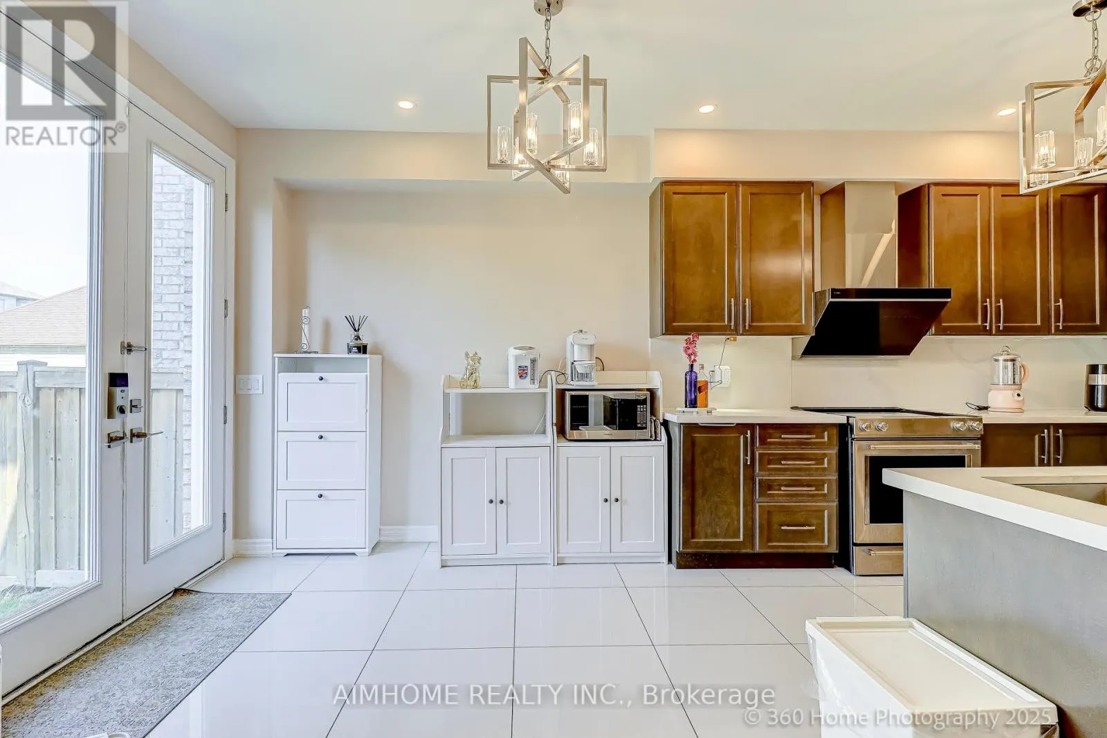 18 SADDLEBROOK DRIVE