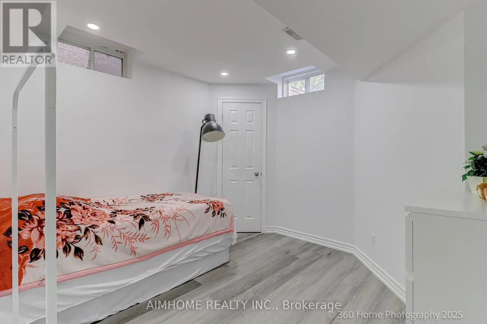 18 SADDLEBROOK DRIVE