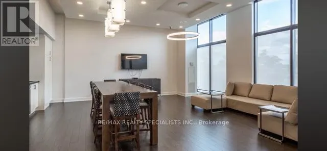 910 - 9582 MARKHAM ROAD