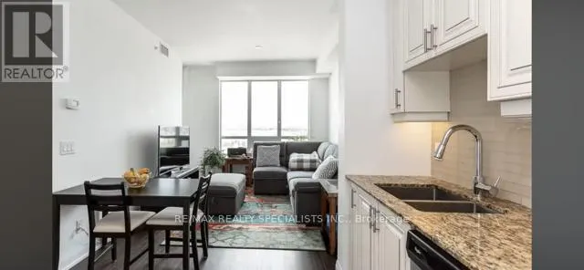 910 - 9582 MARKHAM ROAD