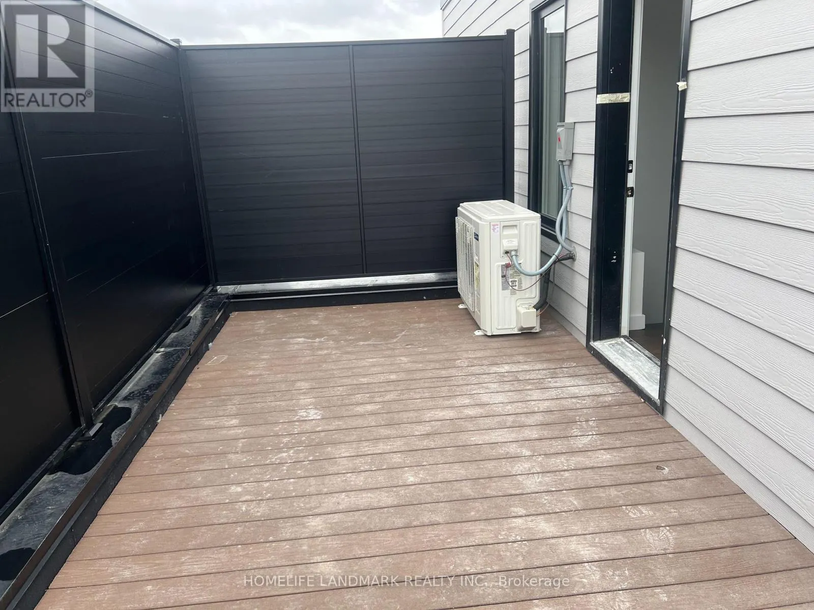 19 - 117 MARYDALE AVENUE