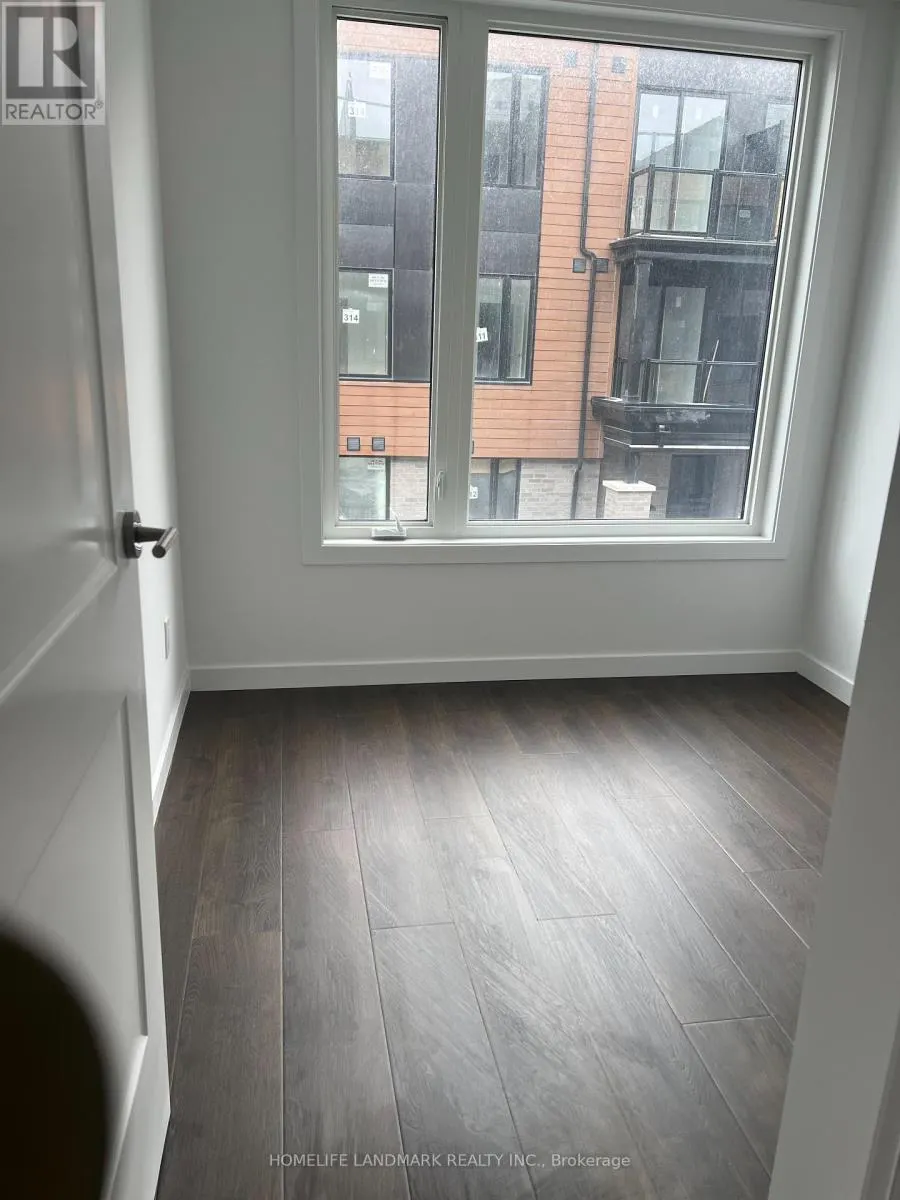 19 - 117 MARYDALE AVENUE