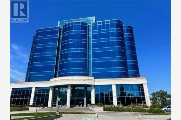 104 - 80 TIVERTON COURT