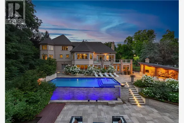24 DEW DROP COURT