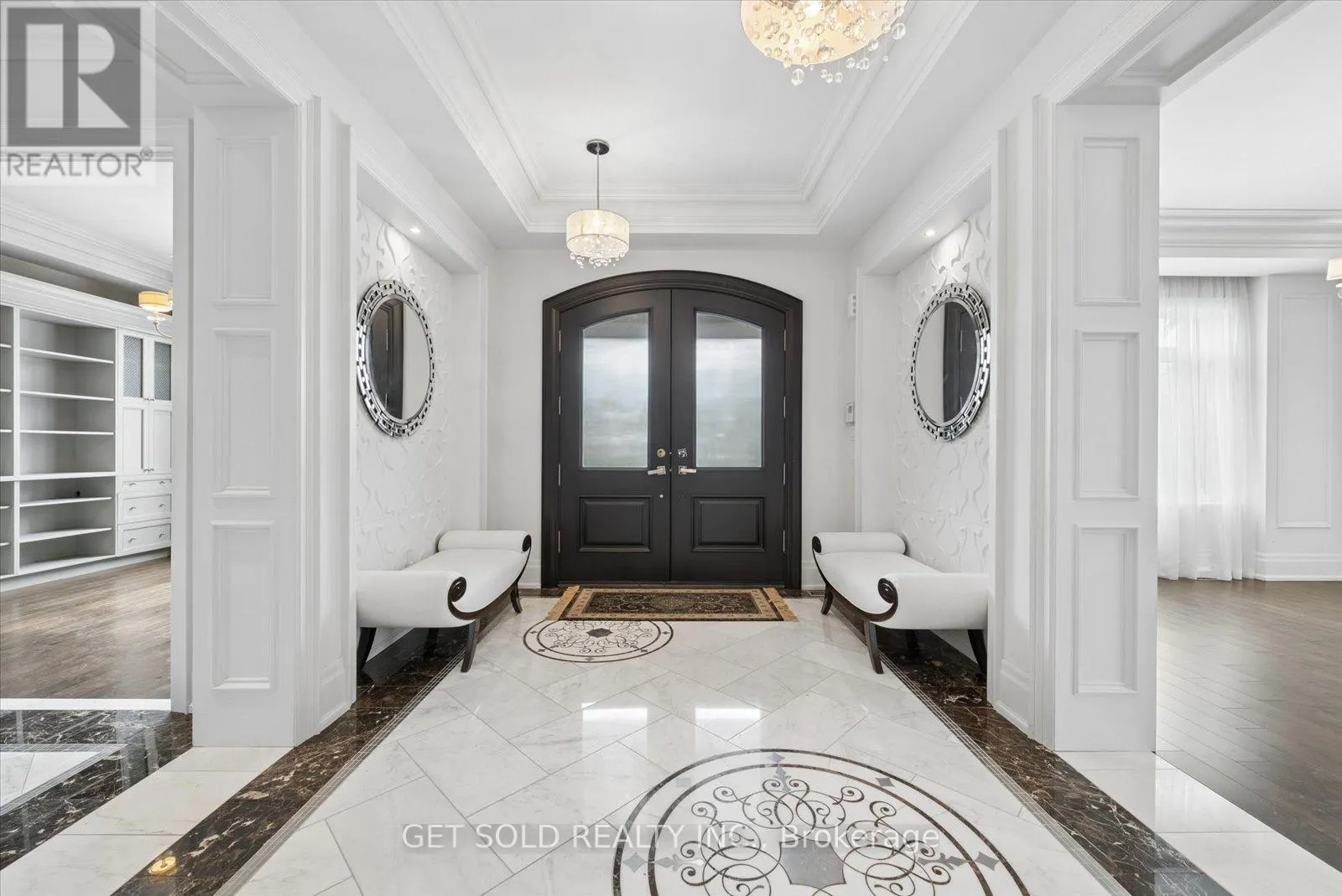 8 THORNHILL AVENUE