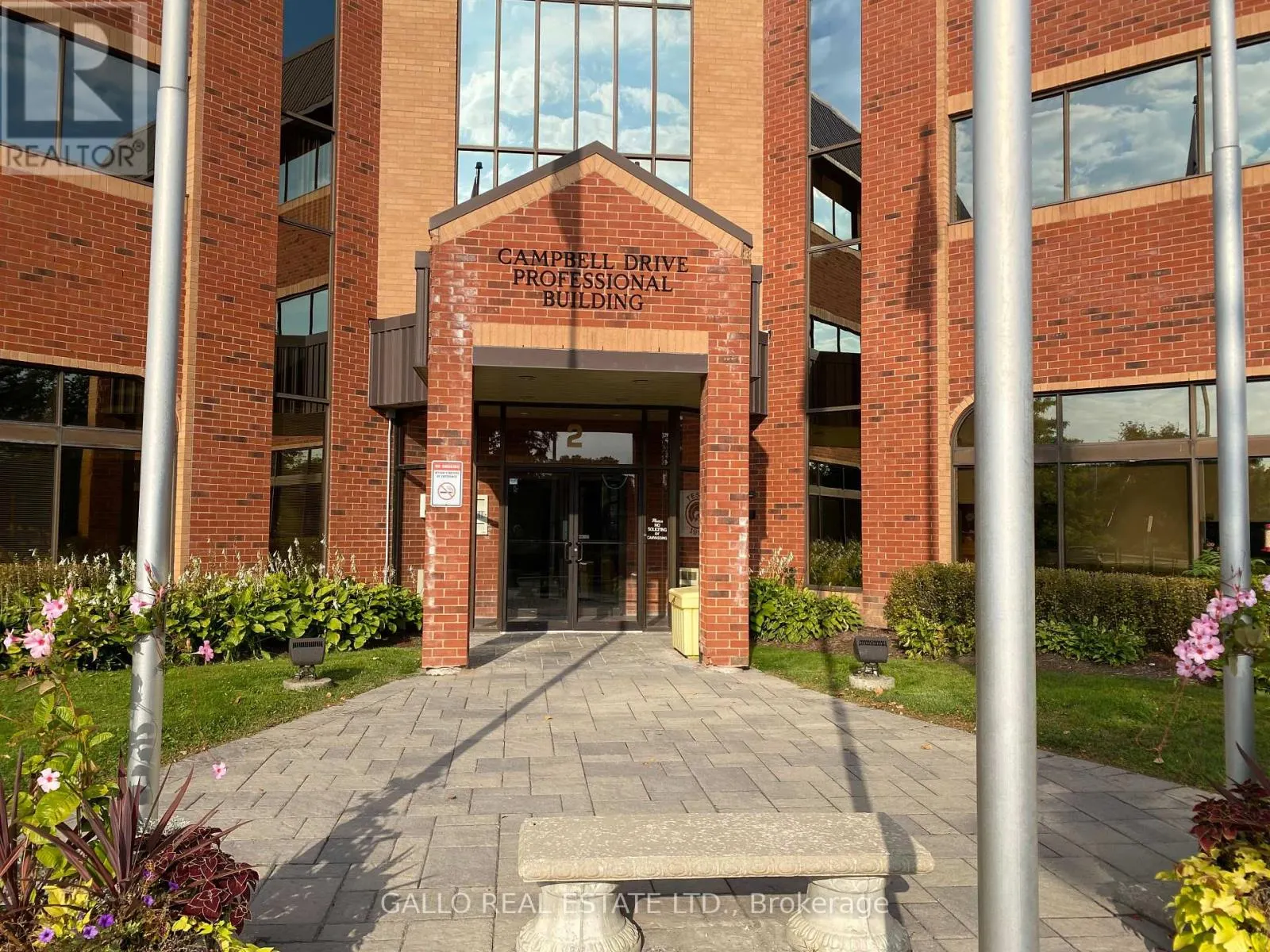 207 - 2 CAMPBELL DRIVE