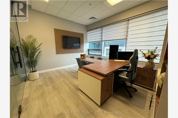 202 - 7163 YONGE STREET