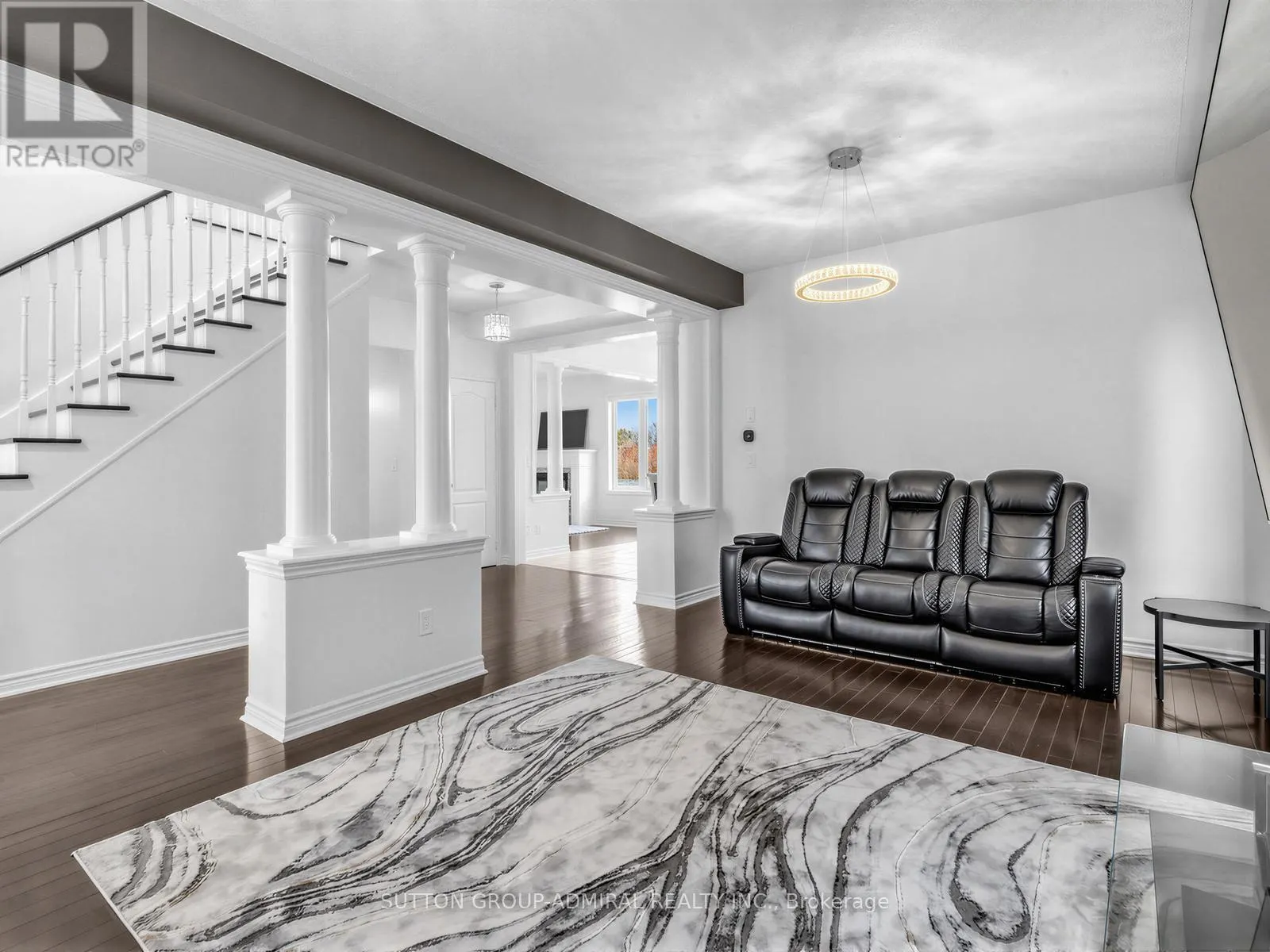 96 MOUNT CRESCENT