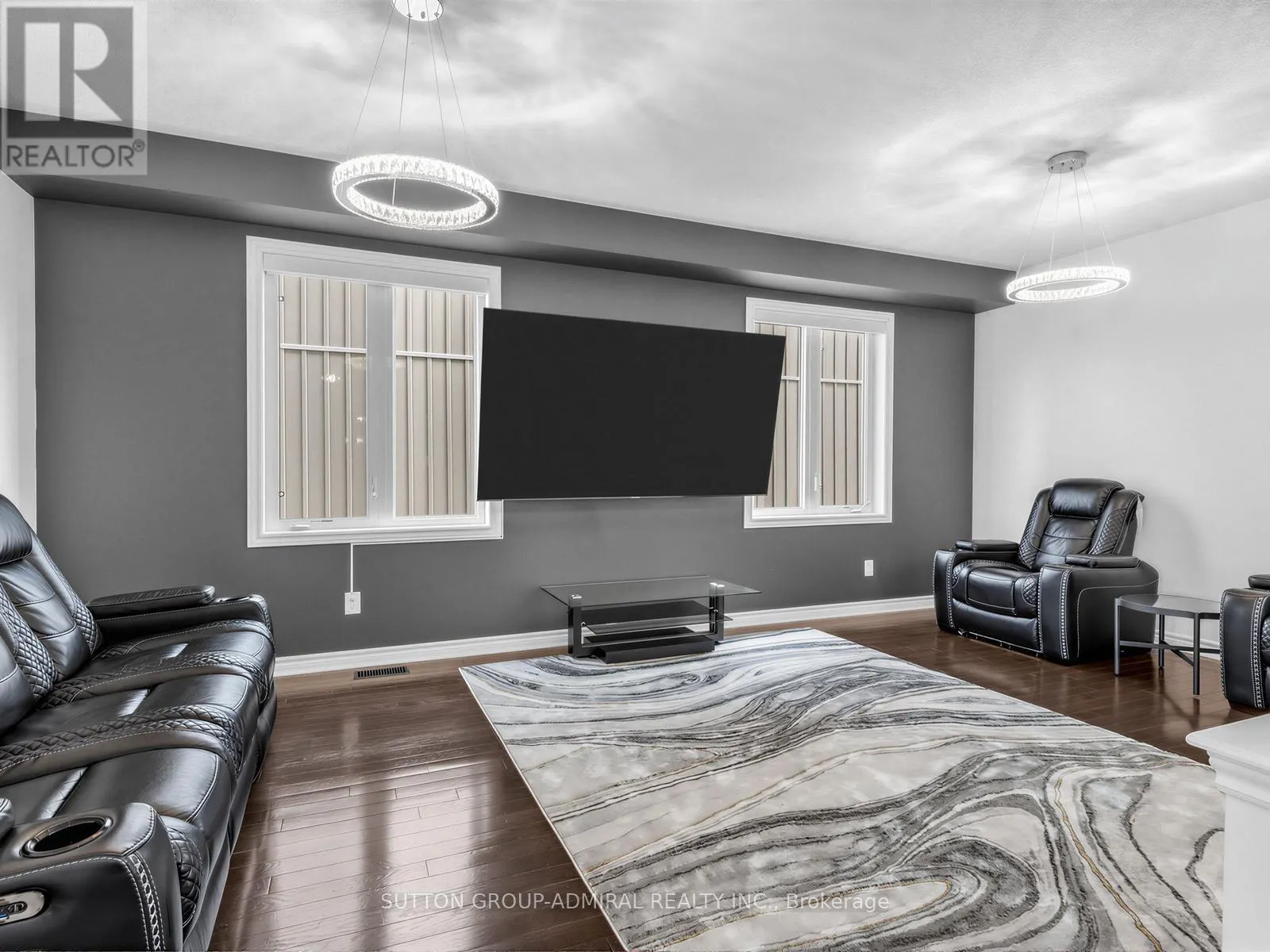 96 MOUNT CRESCENT
