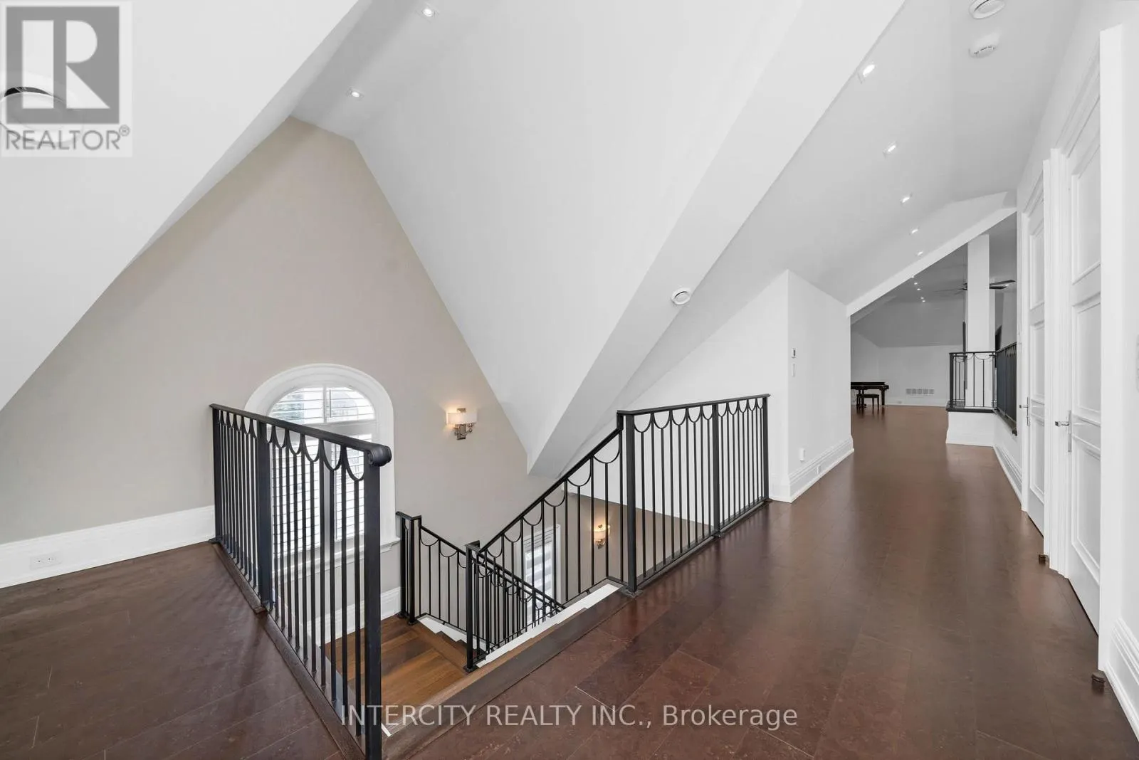 20 ORICO COURT