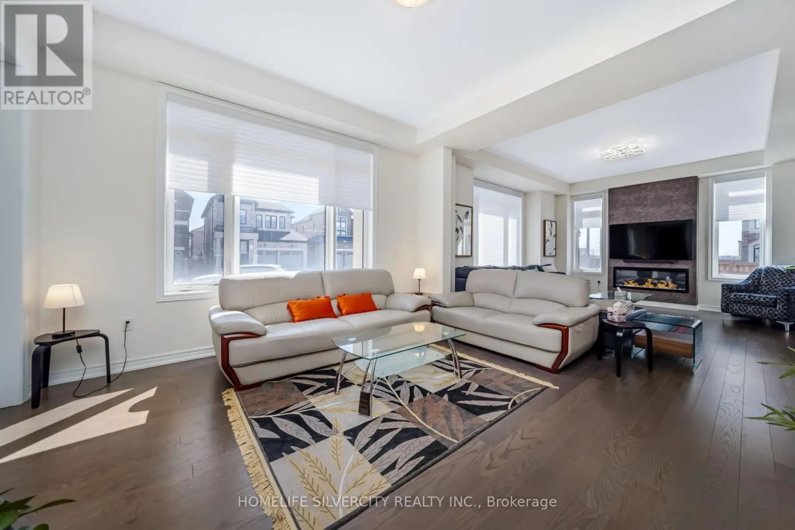 31 CANARD DRIVE