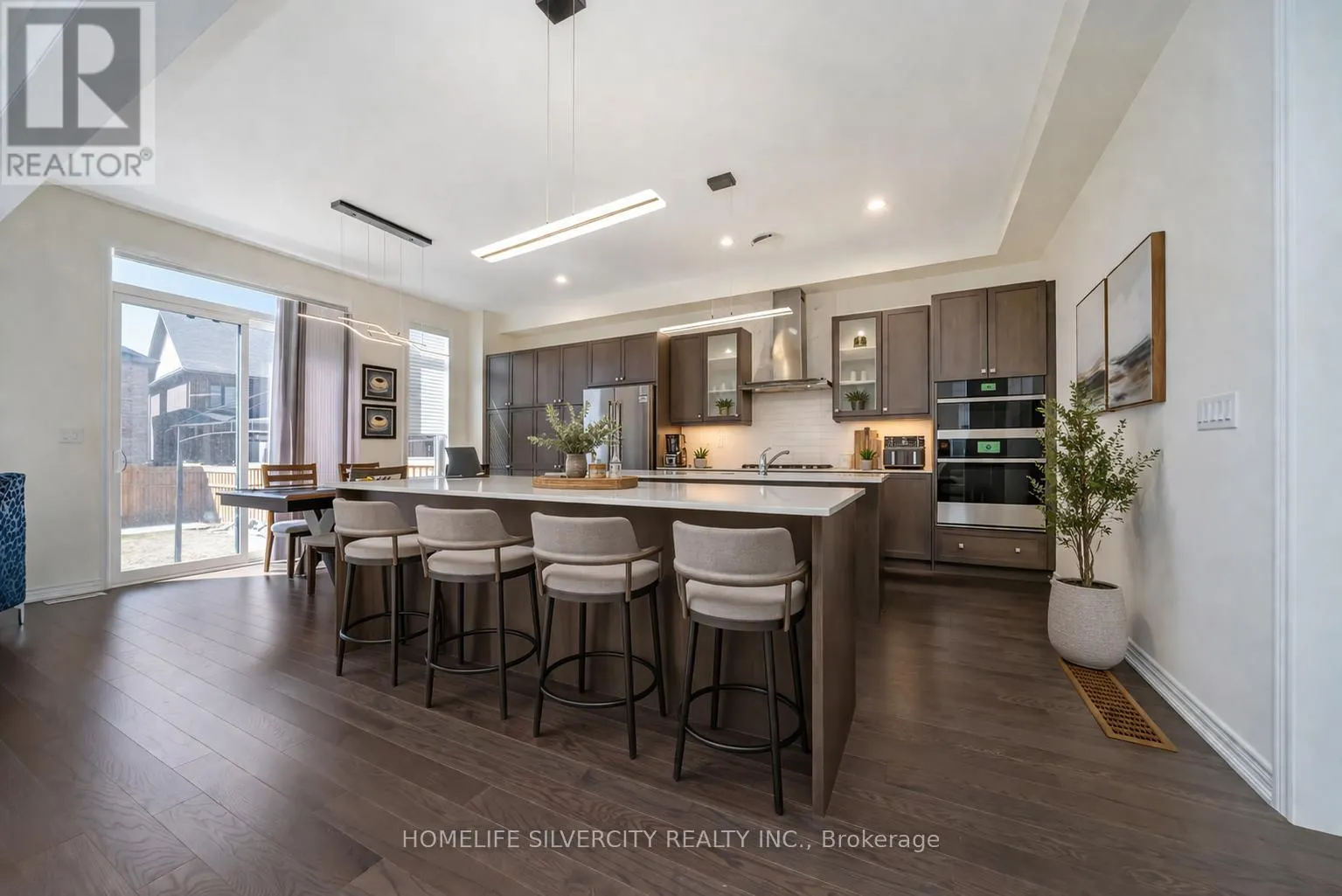31 CANARD DRIVE
