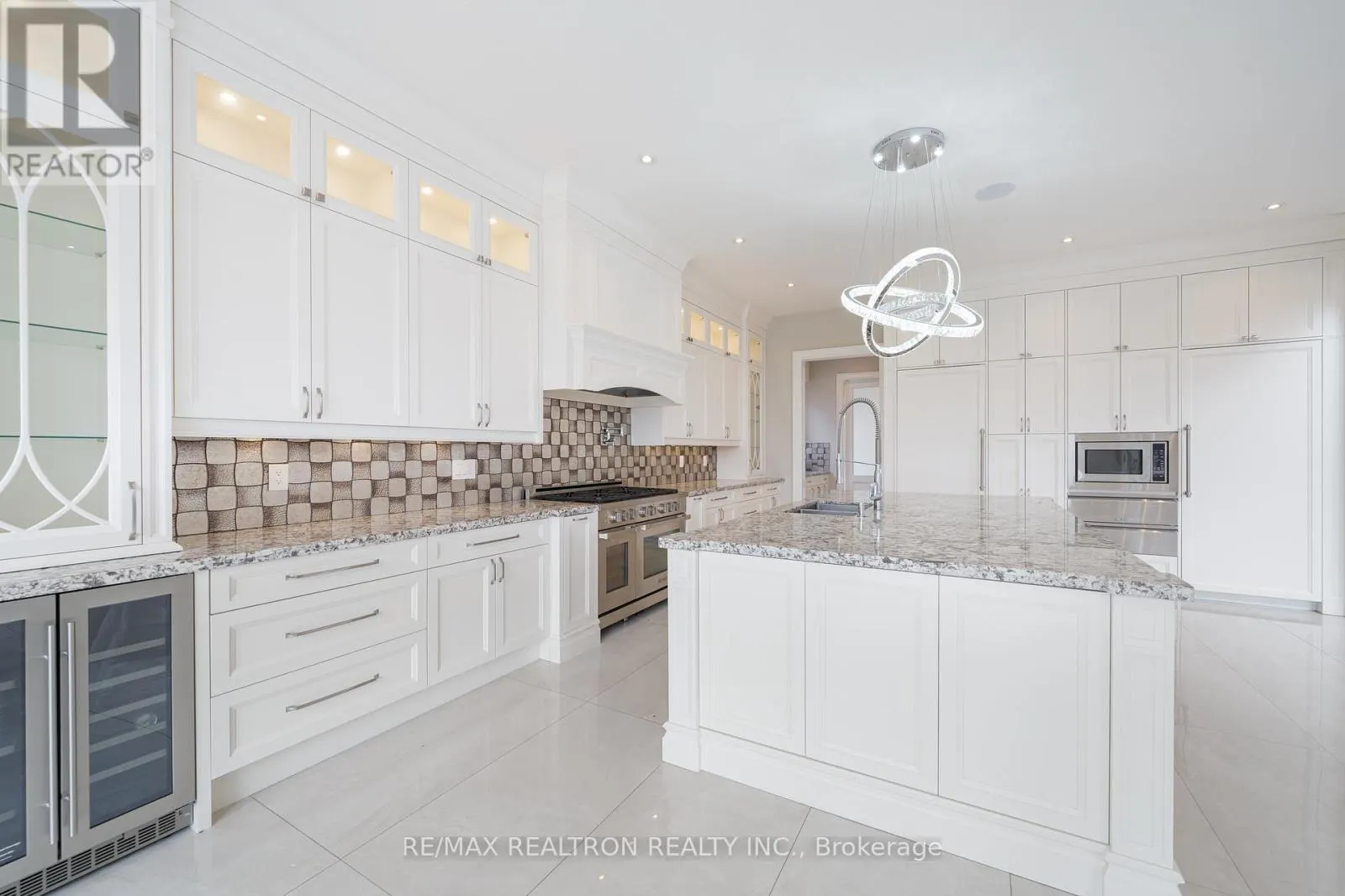 9 THORNBANK ROAD