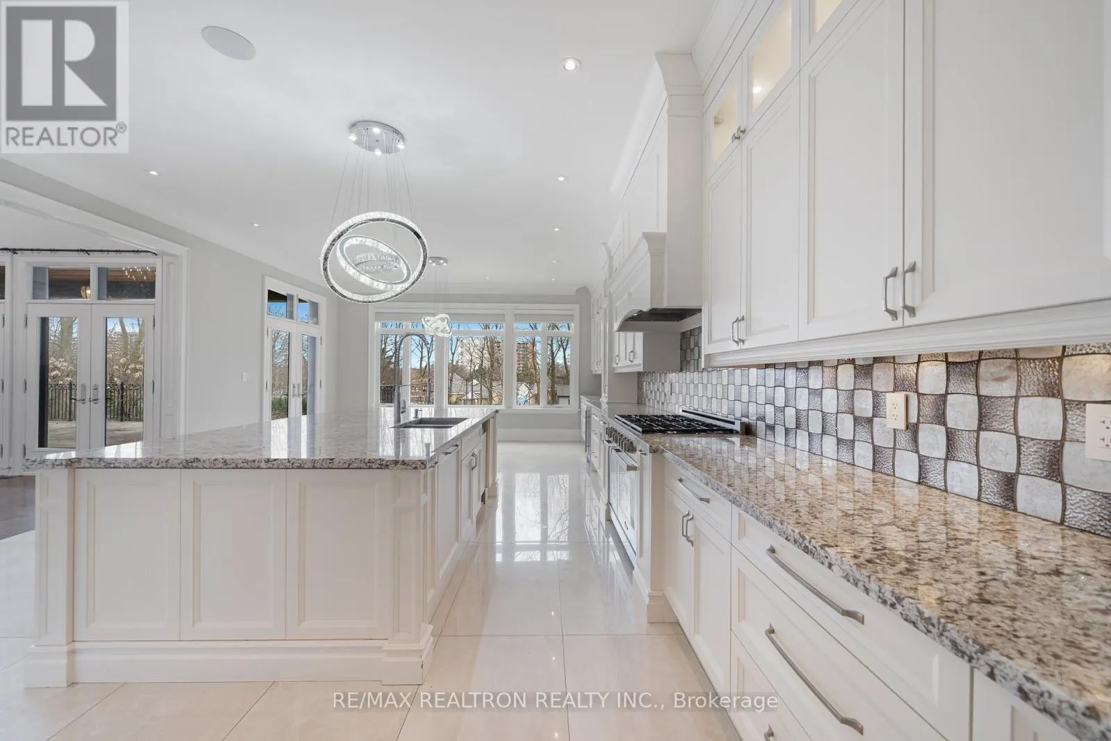 9 THORNBANK ROAD