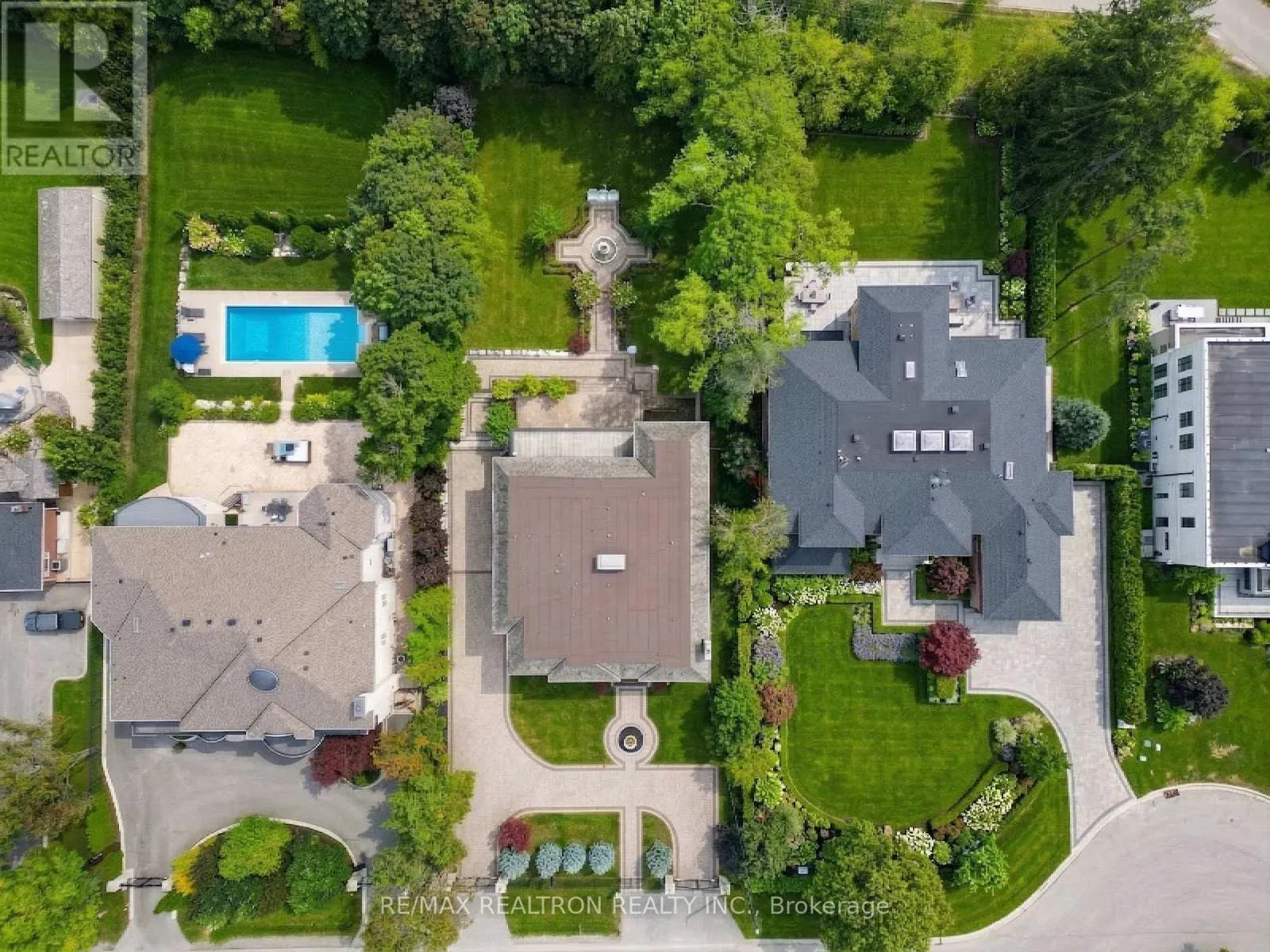 9 THORNBANK ROAD