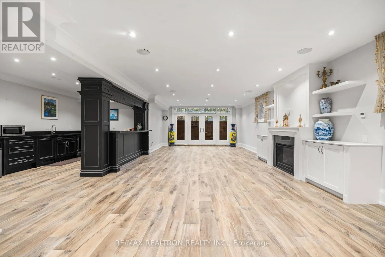 9 THORNBANK ROAD