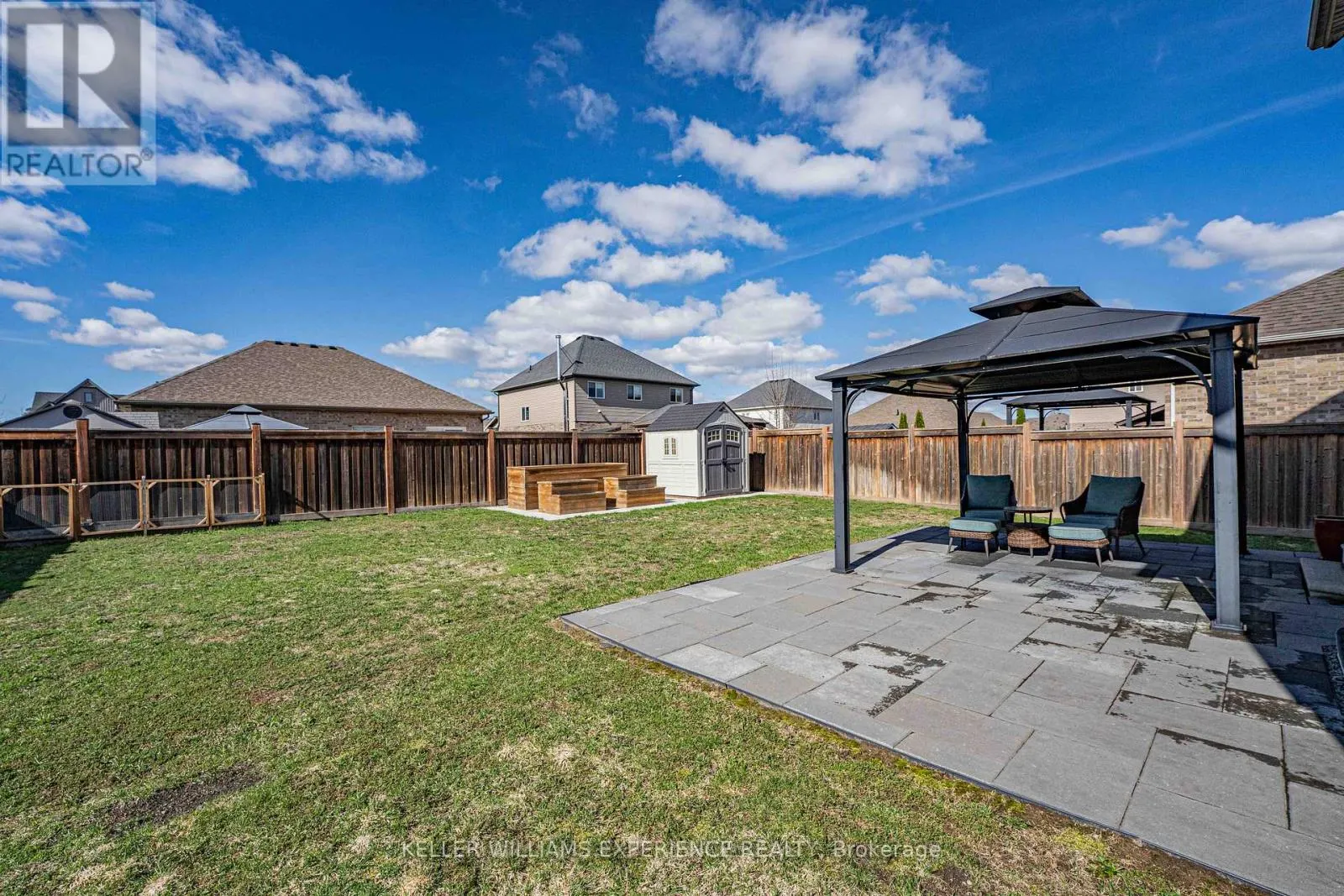 154 ARNOLD CRESCENT