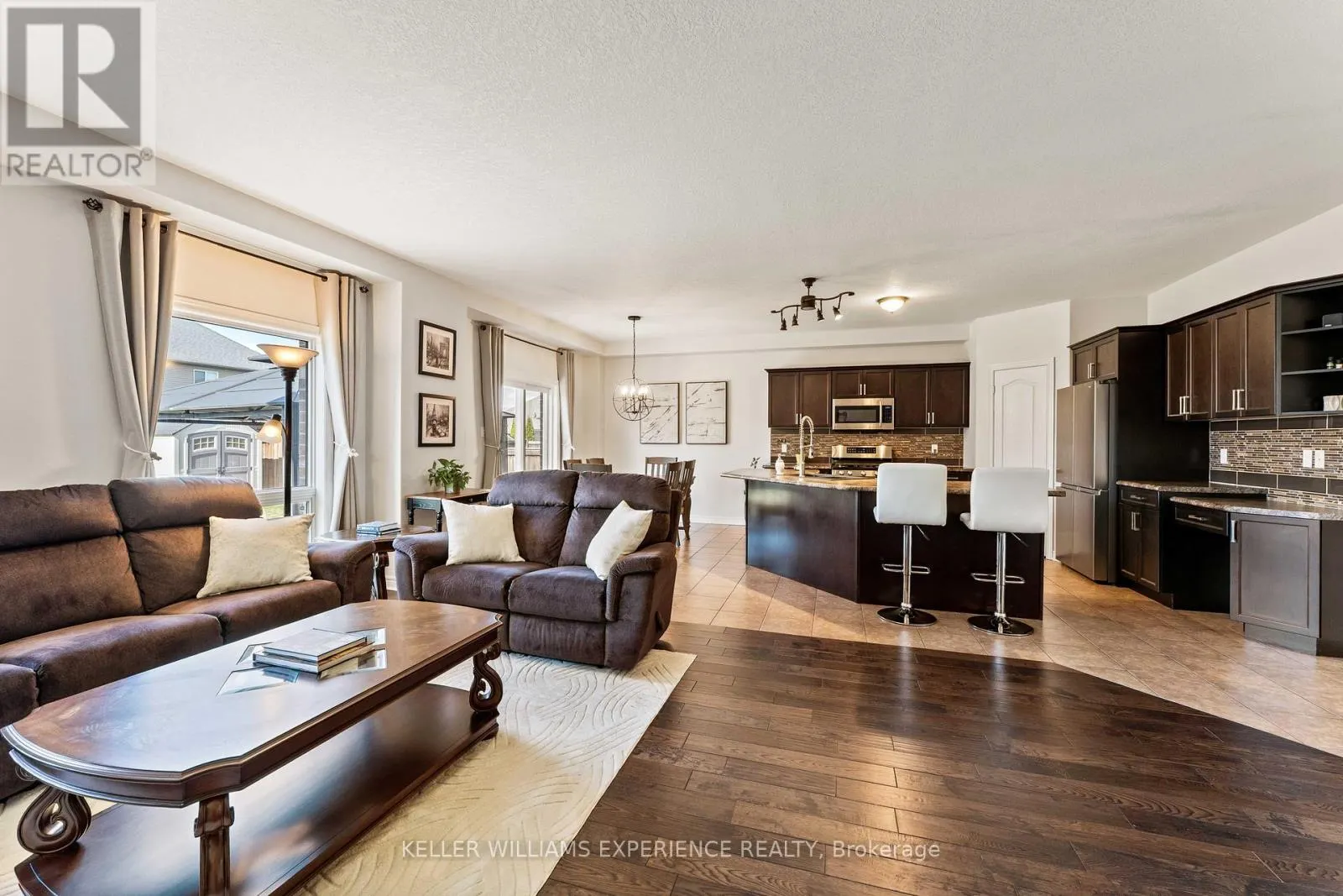 154 ARNOLD CRESCENT