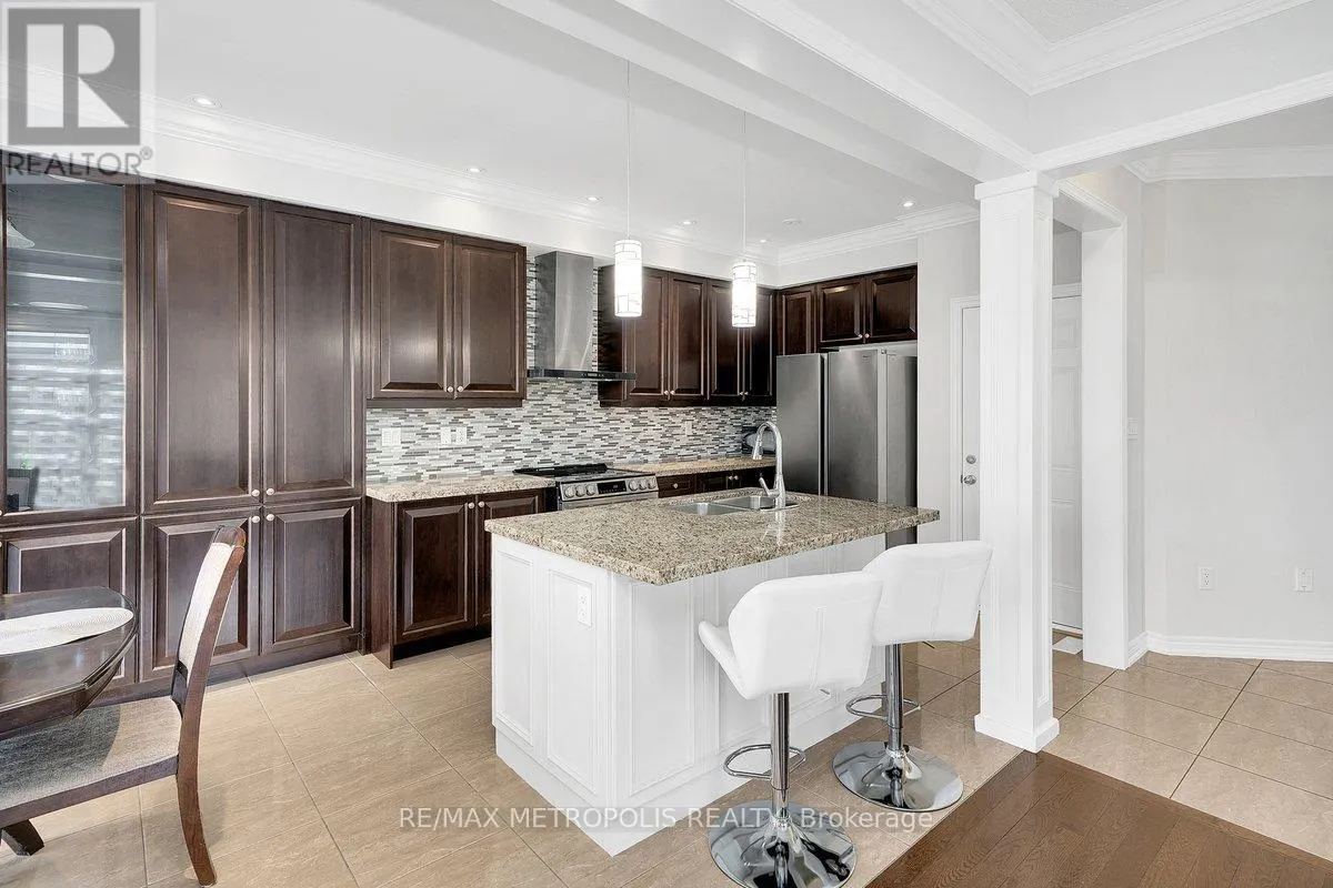 115 PELEE AVENUE