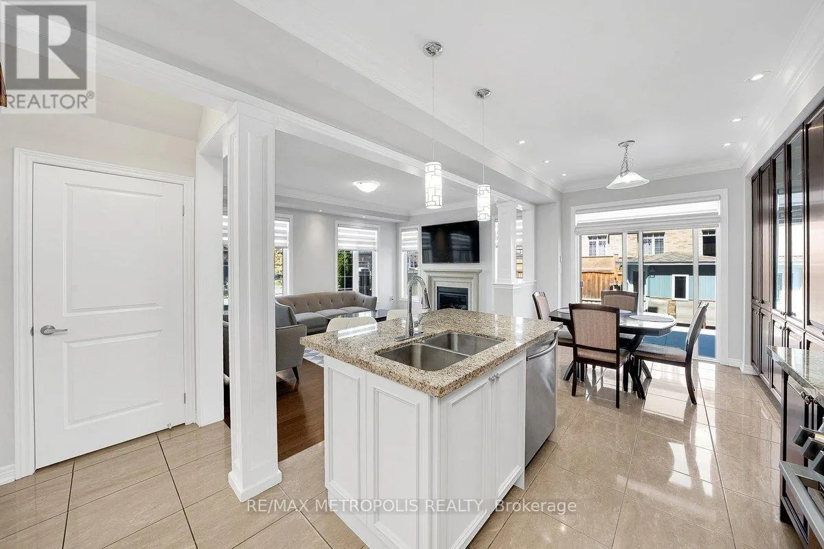 115 PELEE AVENUE