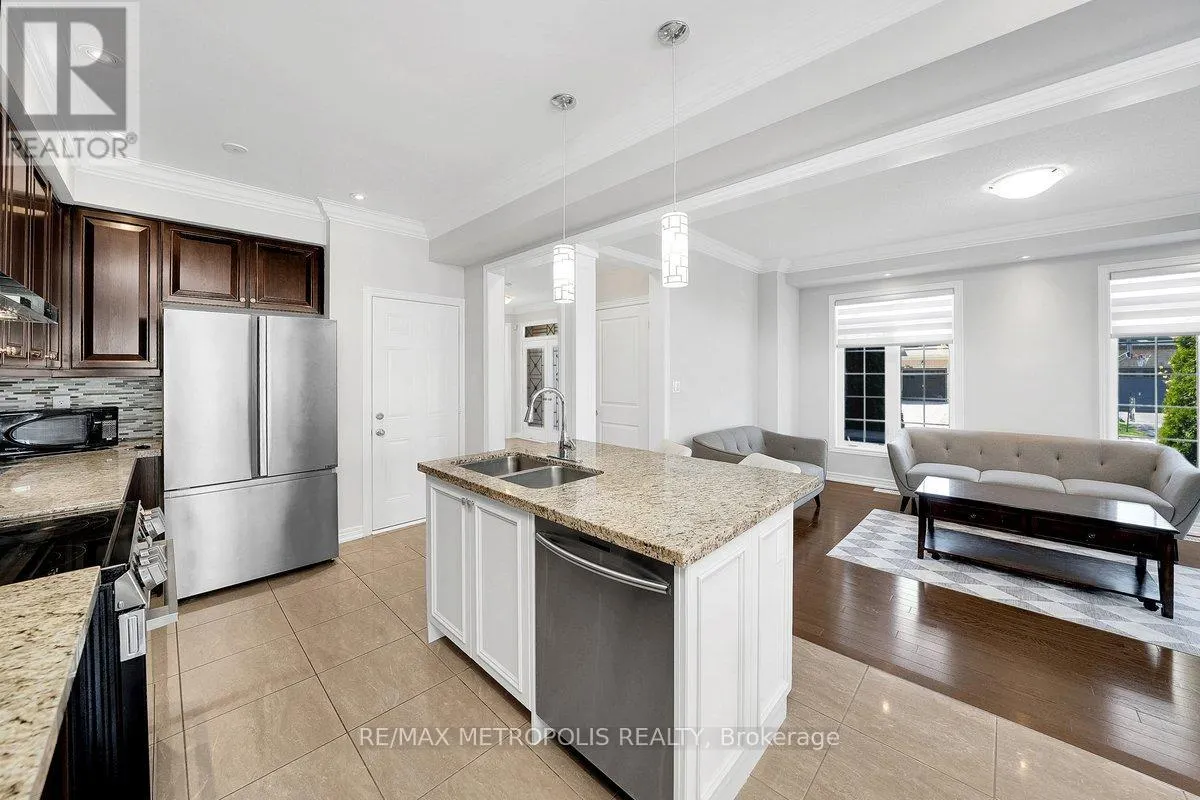 115 PELEE AVENUE