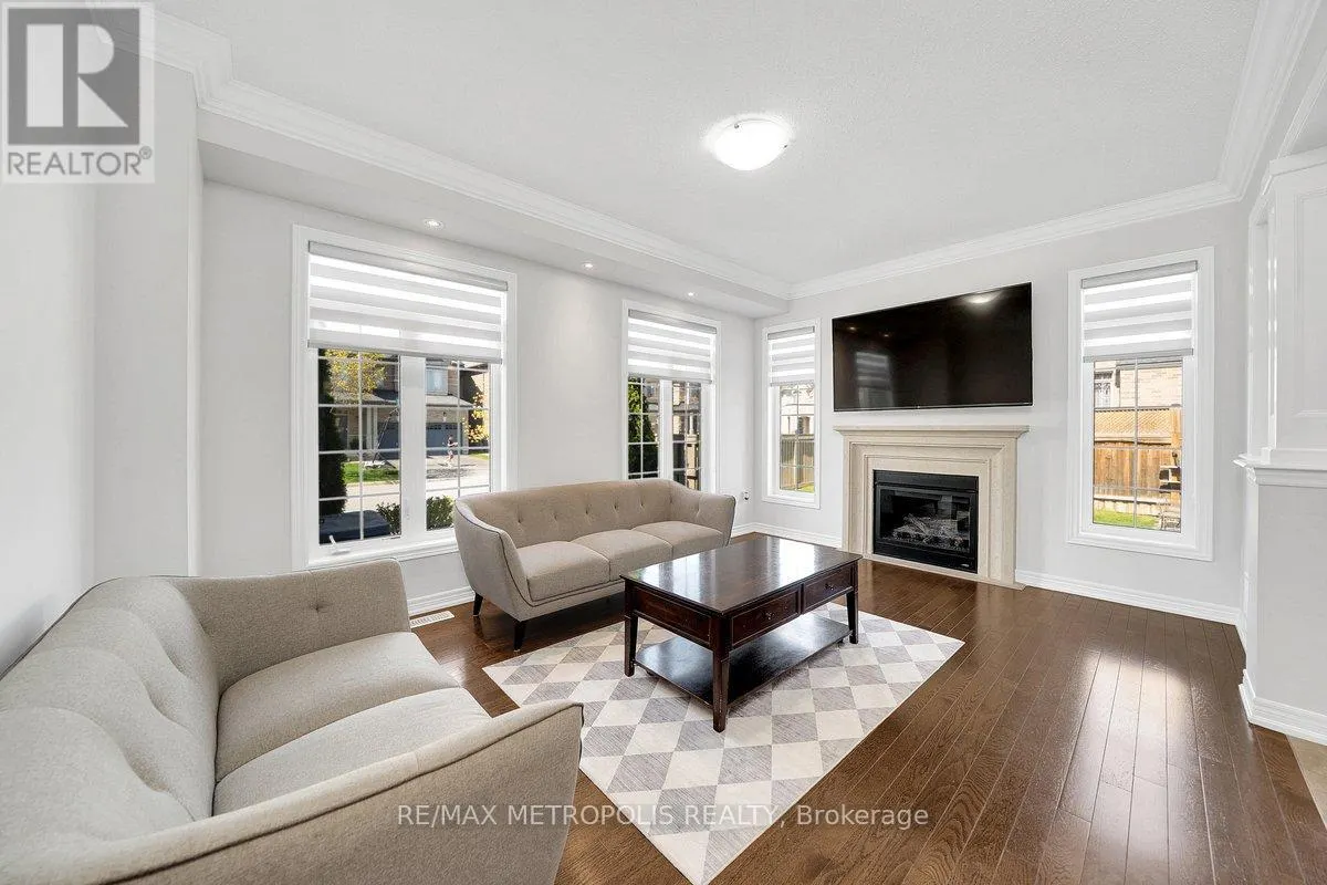 115 PELEE AVENUE