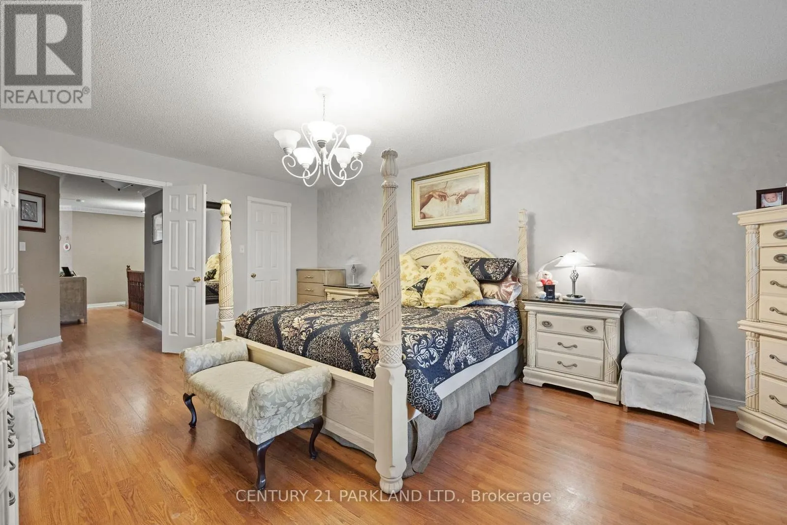 40 LADY FERN DRIVE