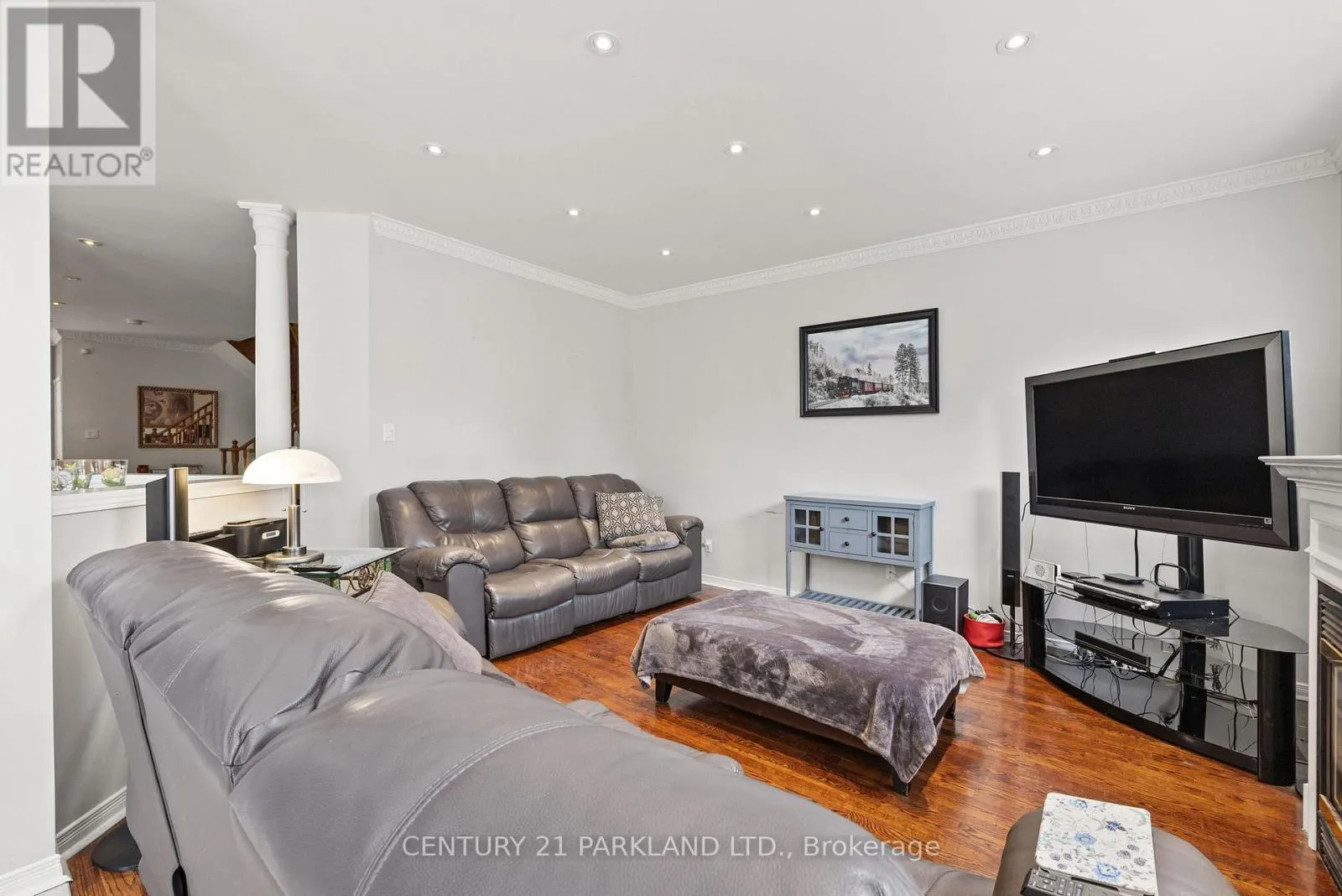 40 LADY FERN DRIVE