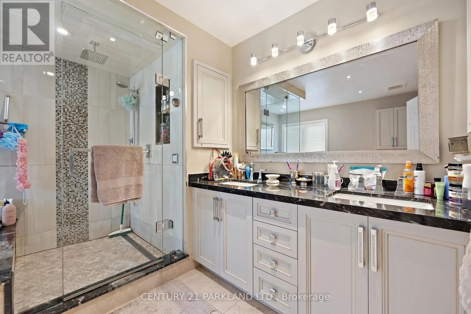40 LADY FERN DRIVE
