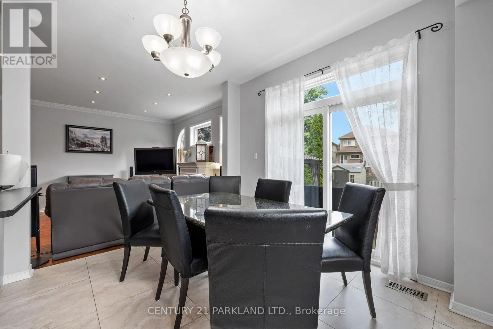 40 LADY FERN DRIVE
