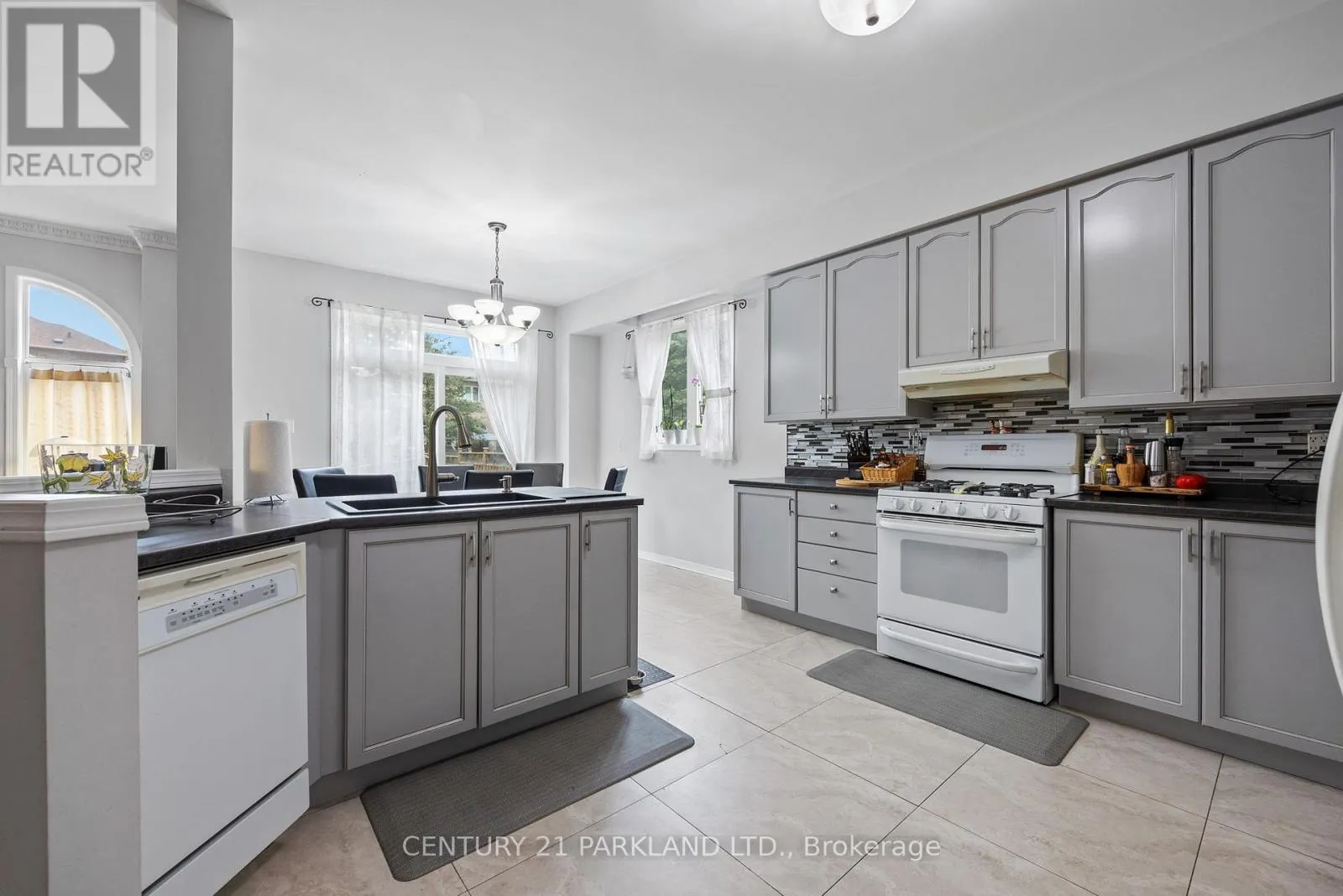 40 LADY FERN DRIVE