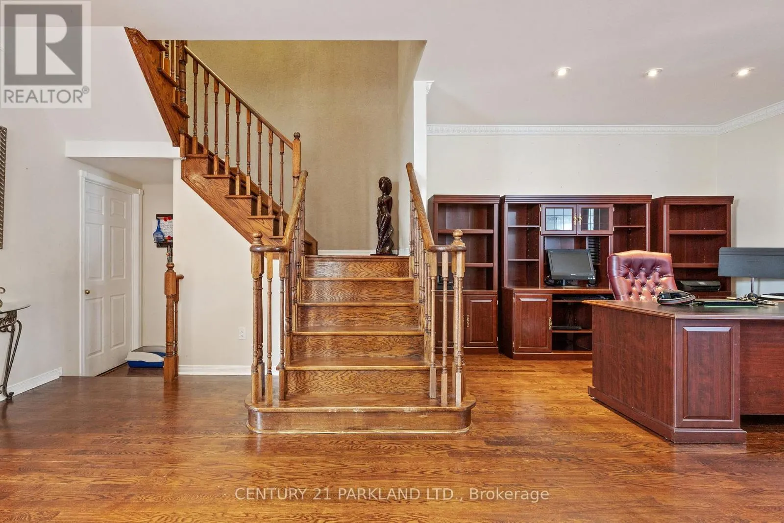 40 LADY FERN DRIVE