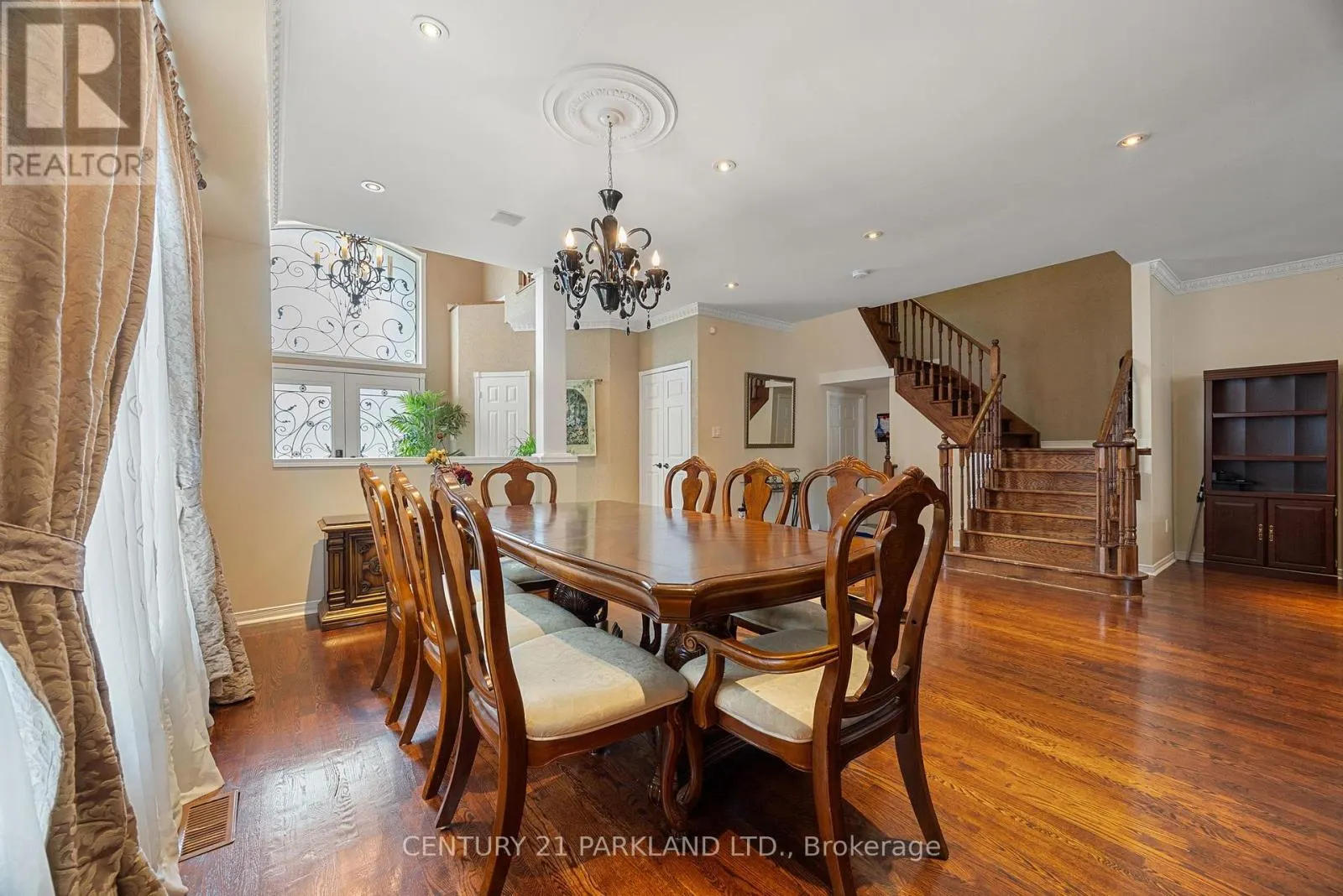 40 LADY FERN DRIVE
