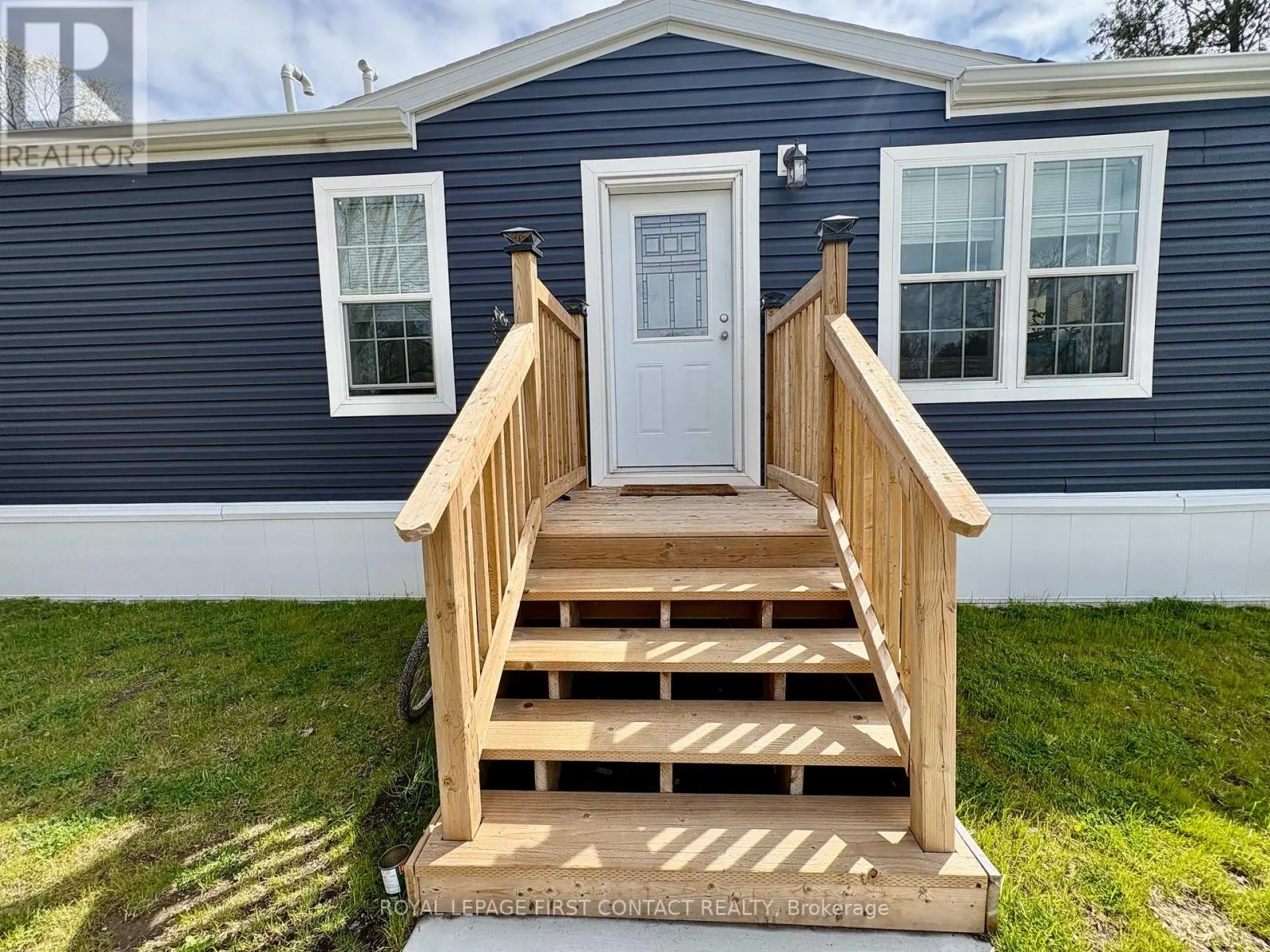 40 SHAMROCK CRESCENT