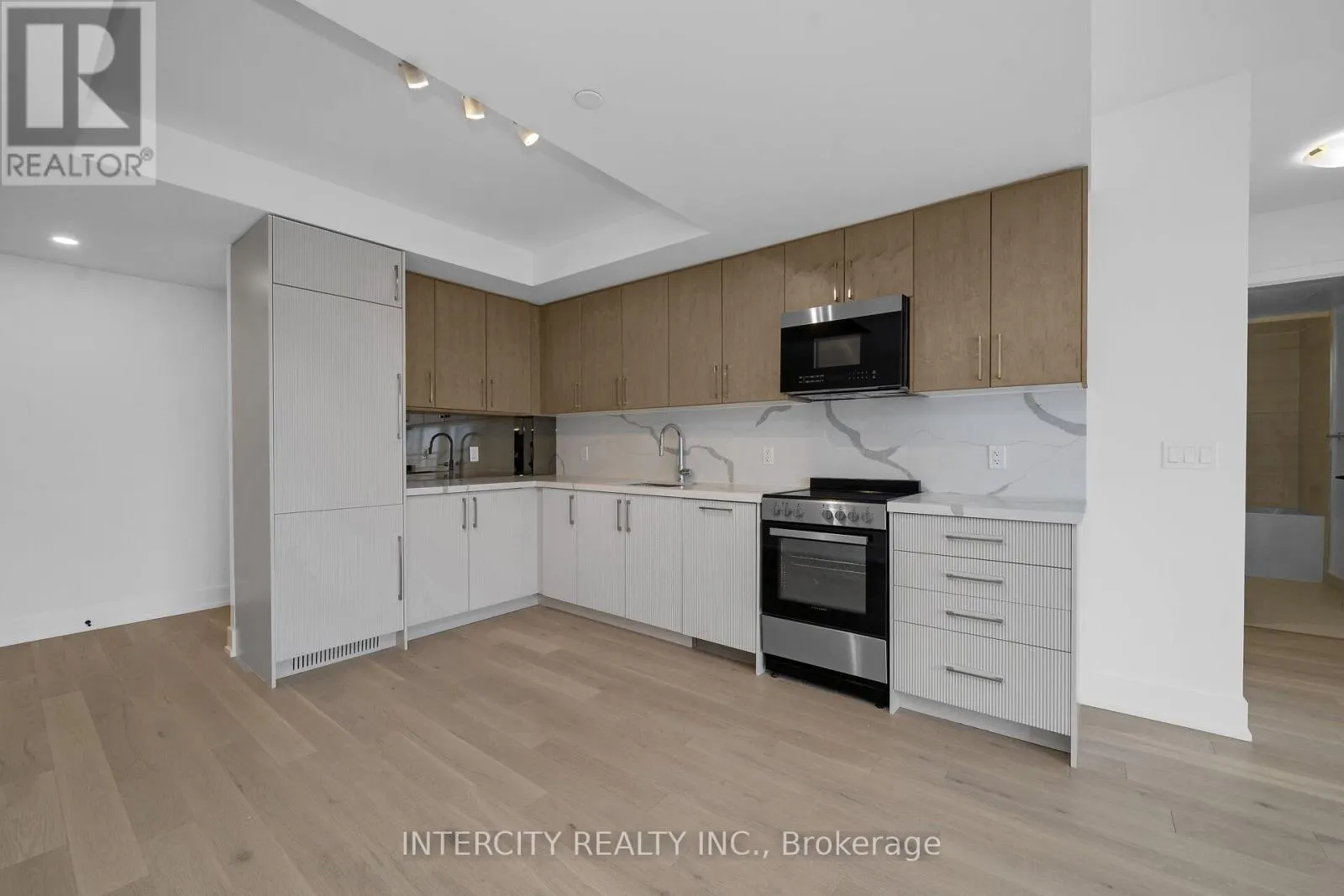 240 - 2075 KING ROAD