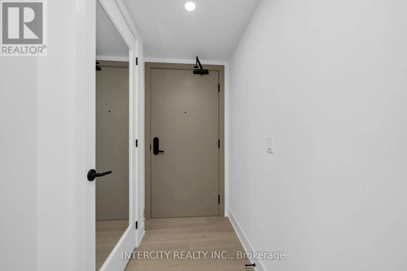 240 - 2075 KING ROAD