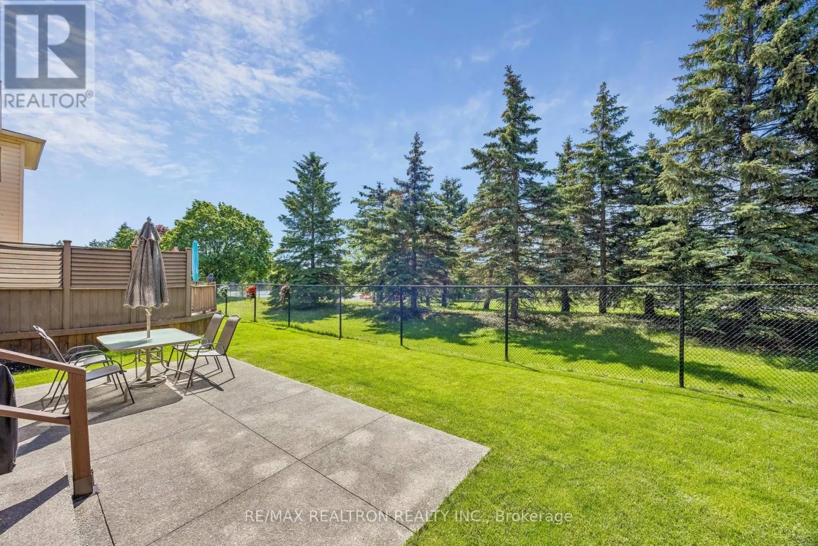 37 DUNDURN CRESCENT