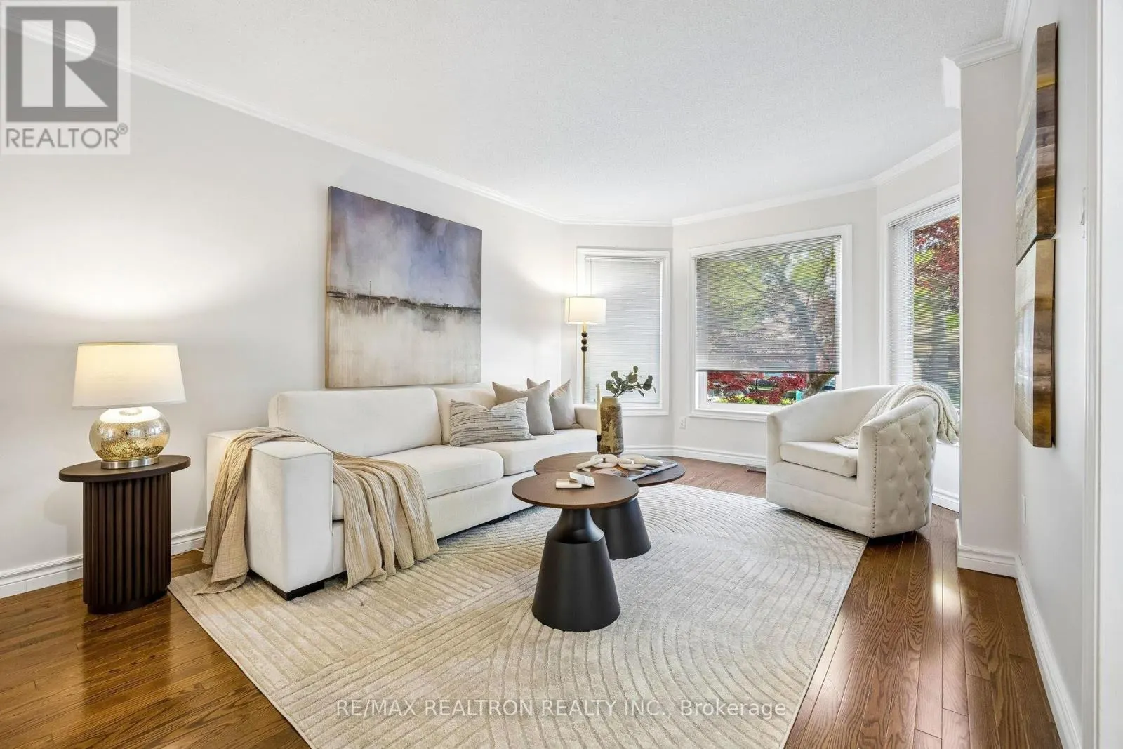 37 DUNDURN CRESCENT