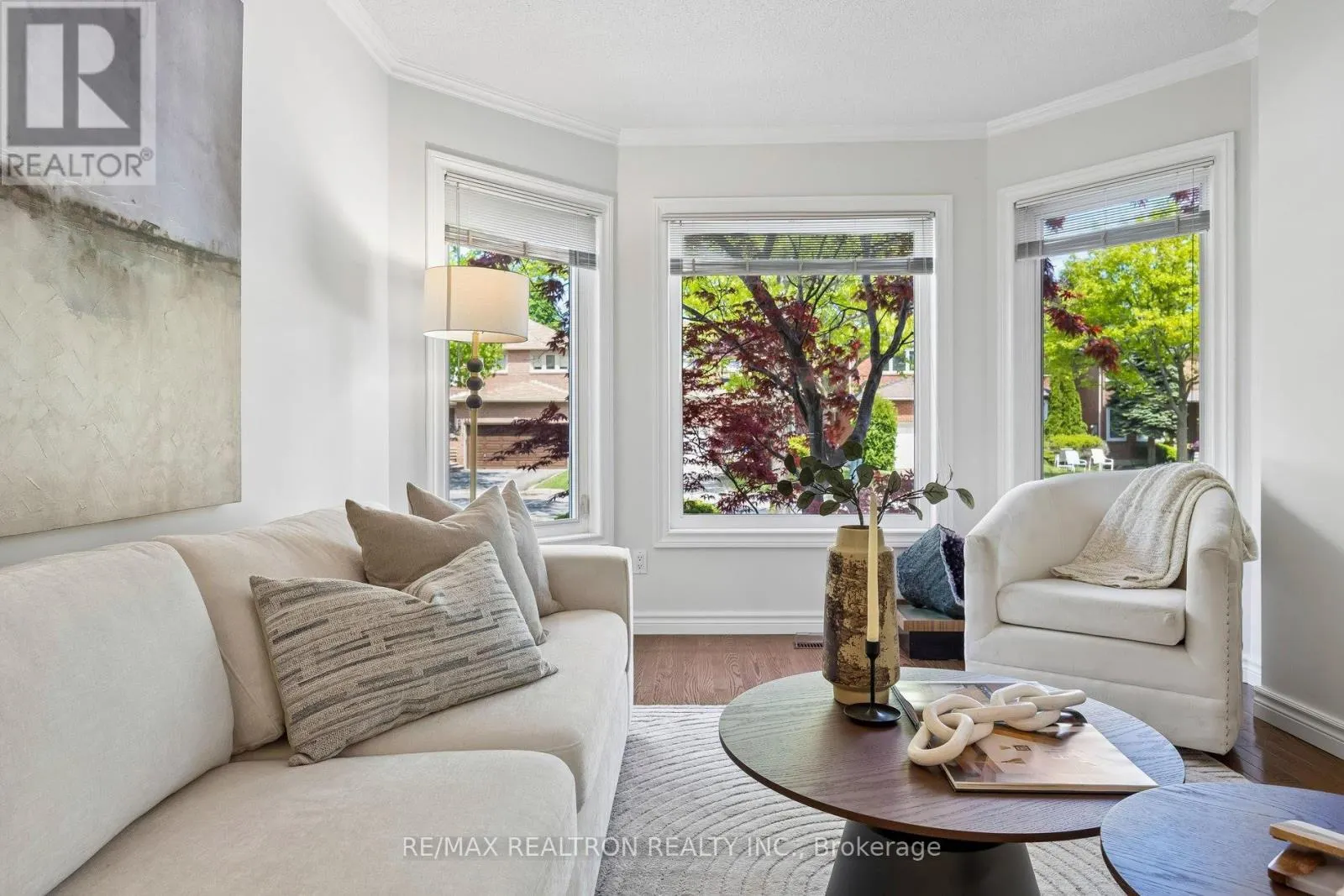 37 DUNDURN CRESCENT