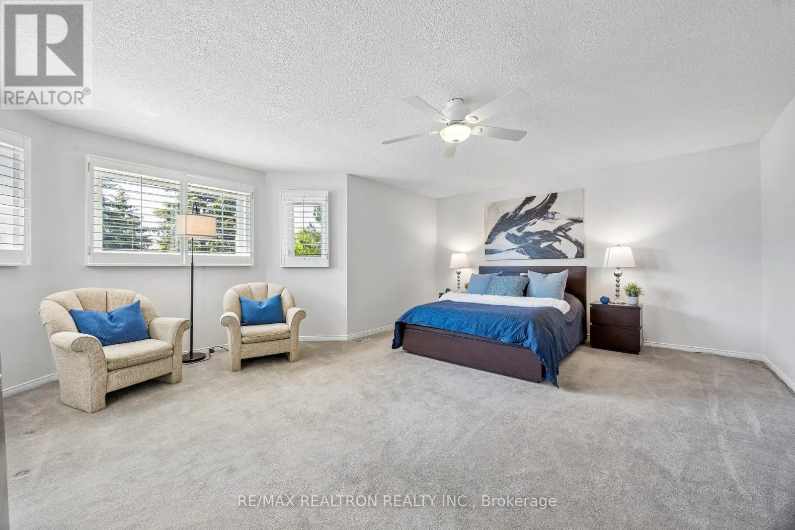 37 DUNDURN CRESCENT