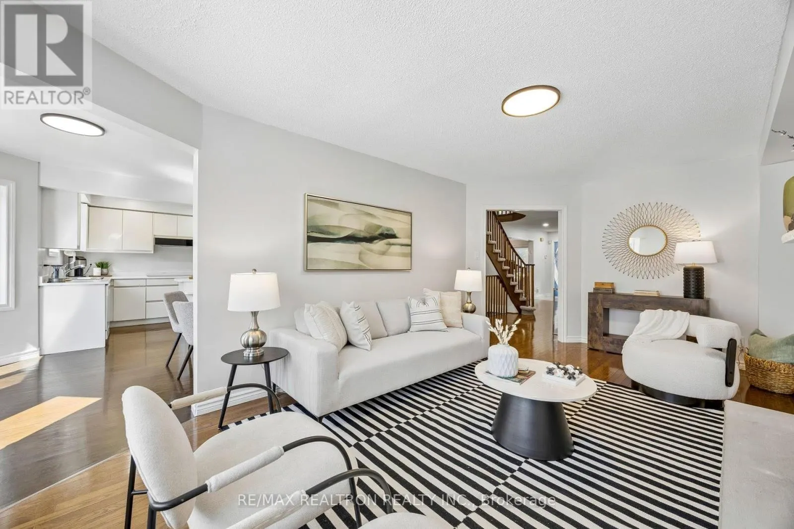 37 DUNDURN CRESCENT