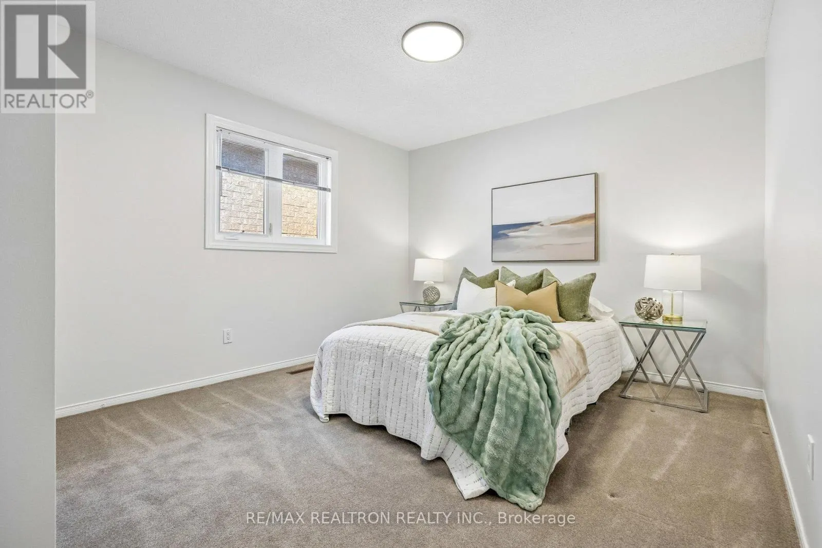 37 DUNDURN CRESCENT