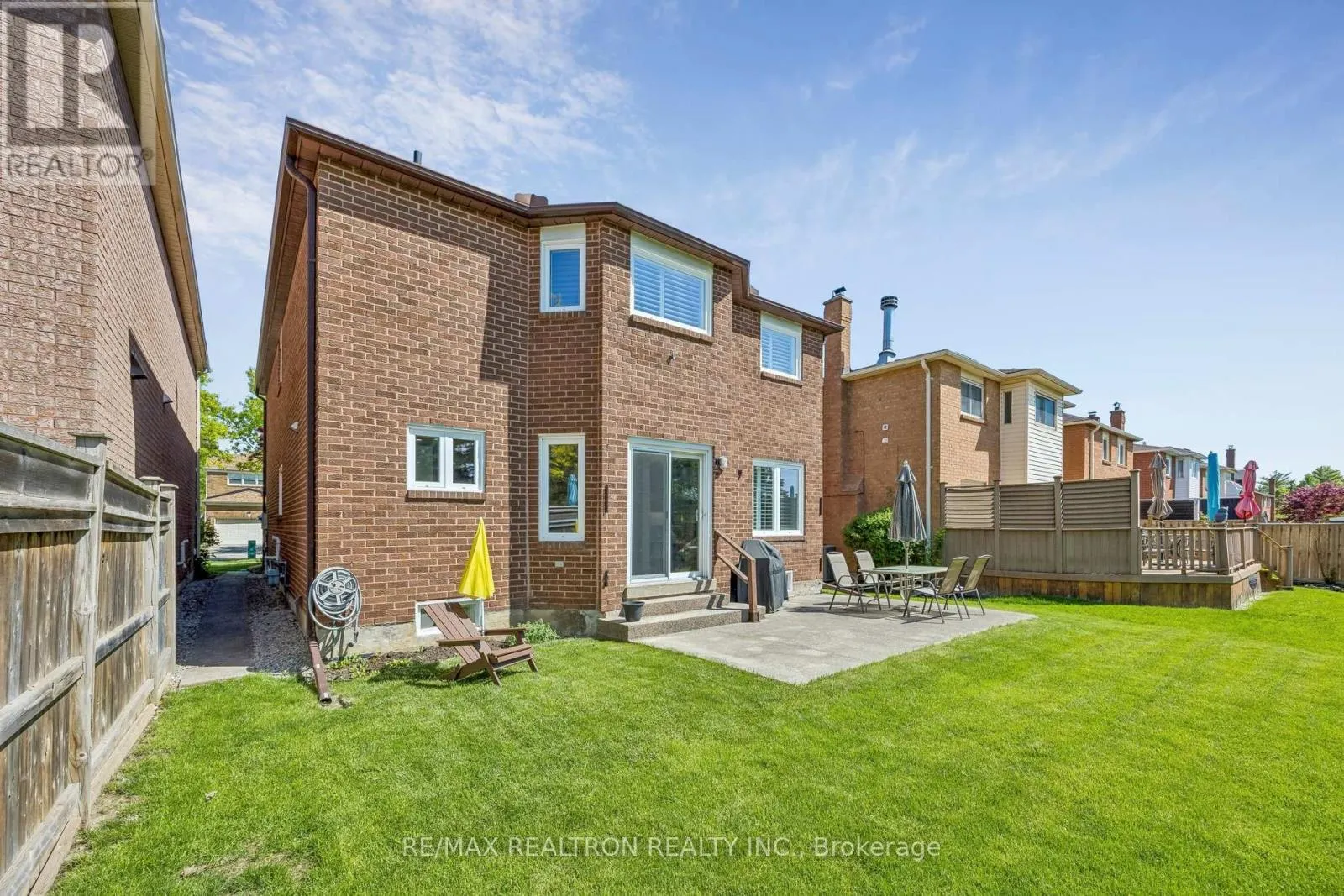 37 DUNDURN CRESCENT